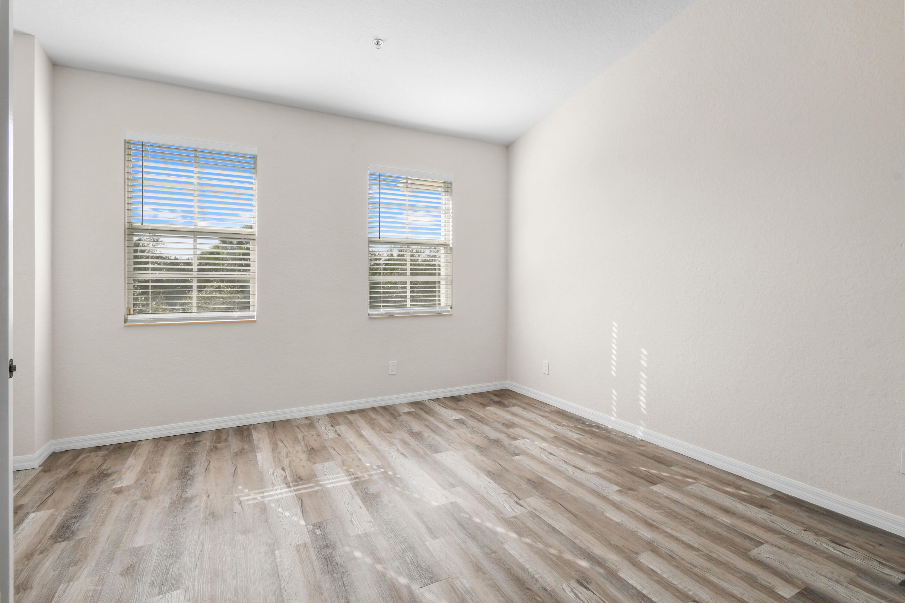 265 Indian Creek Parkway 106