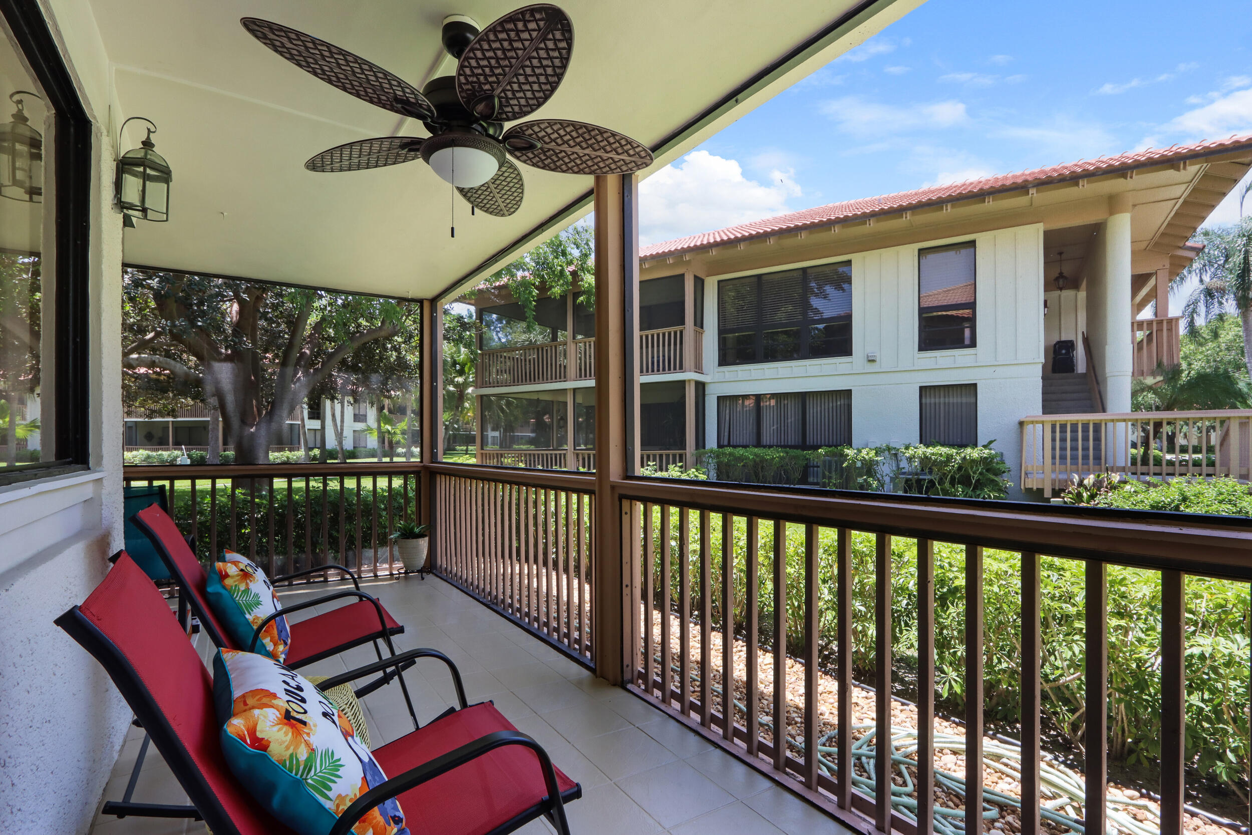 125 Brackenwood Road