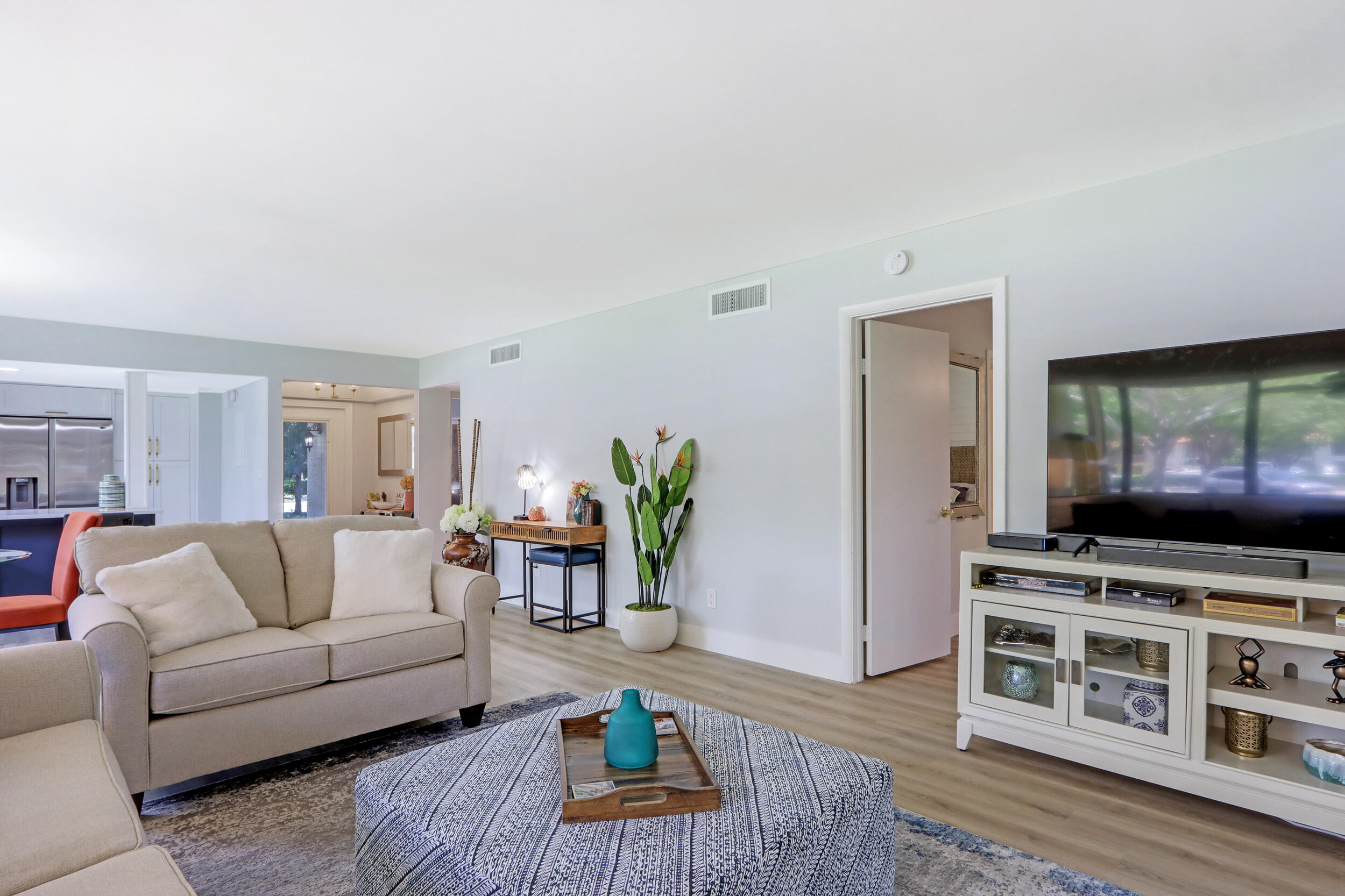 125 Brackenwood Road