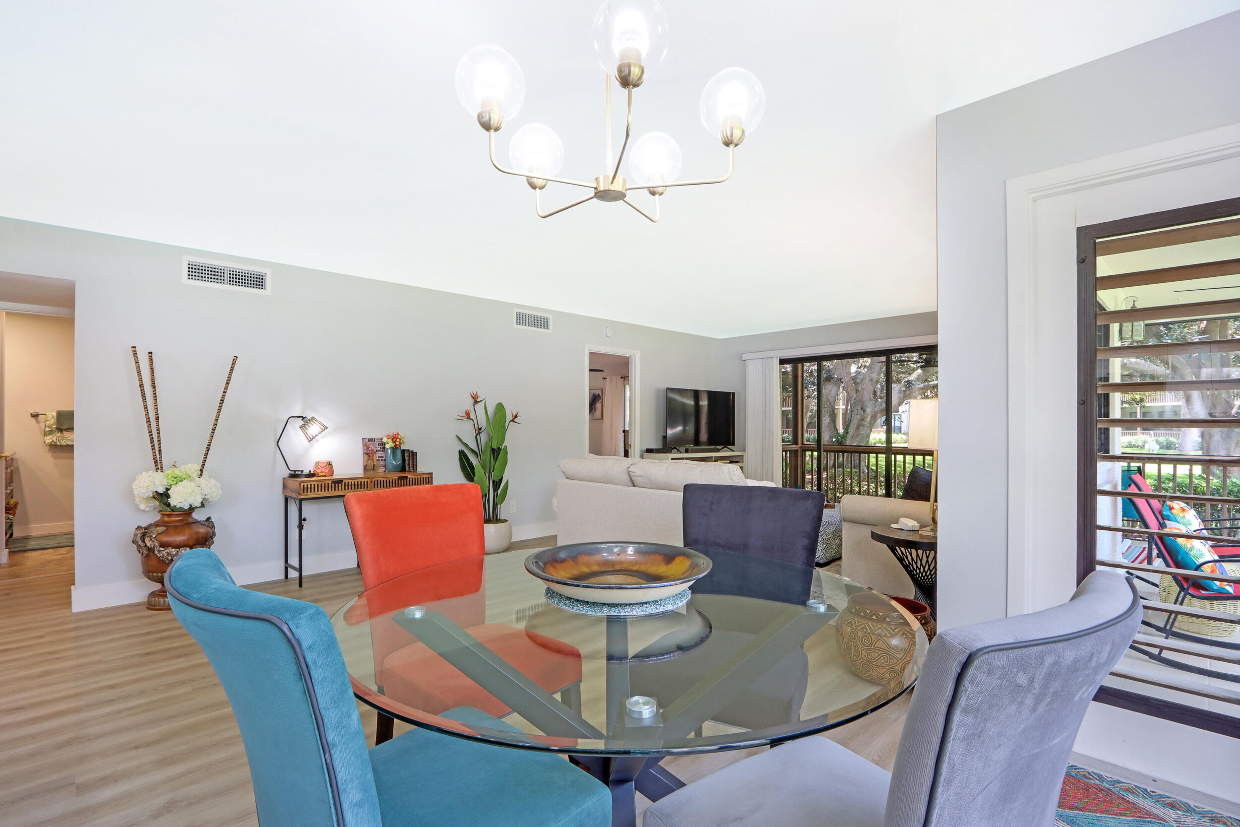 125 Brackenwood Road