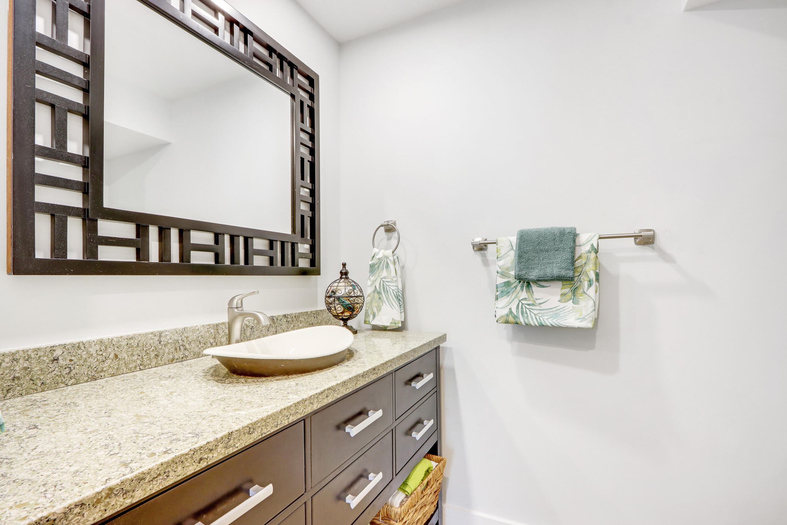 125 Brackenwood Road