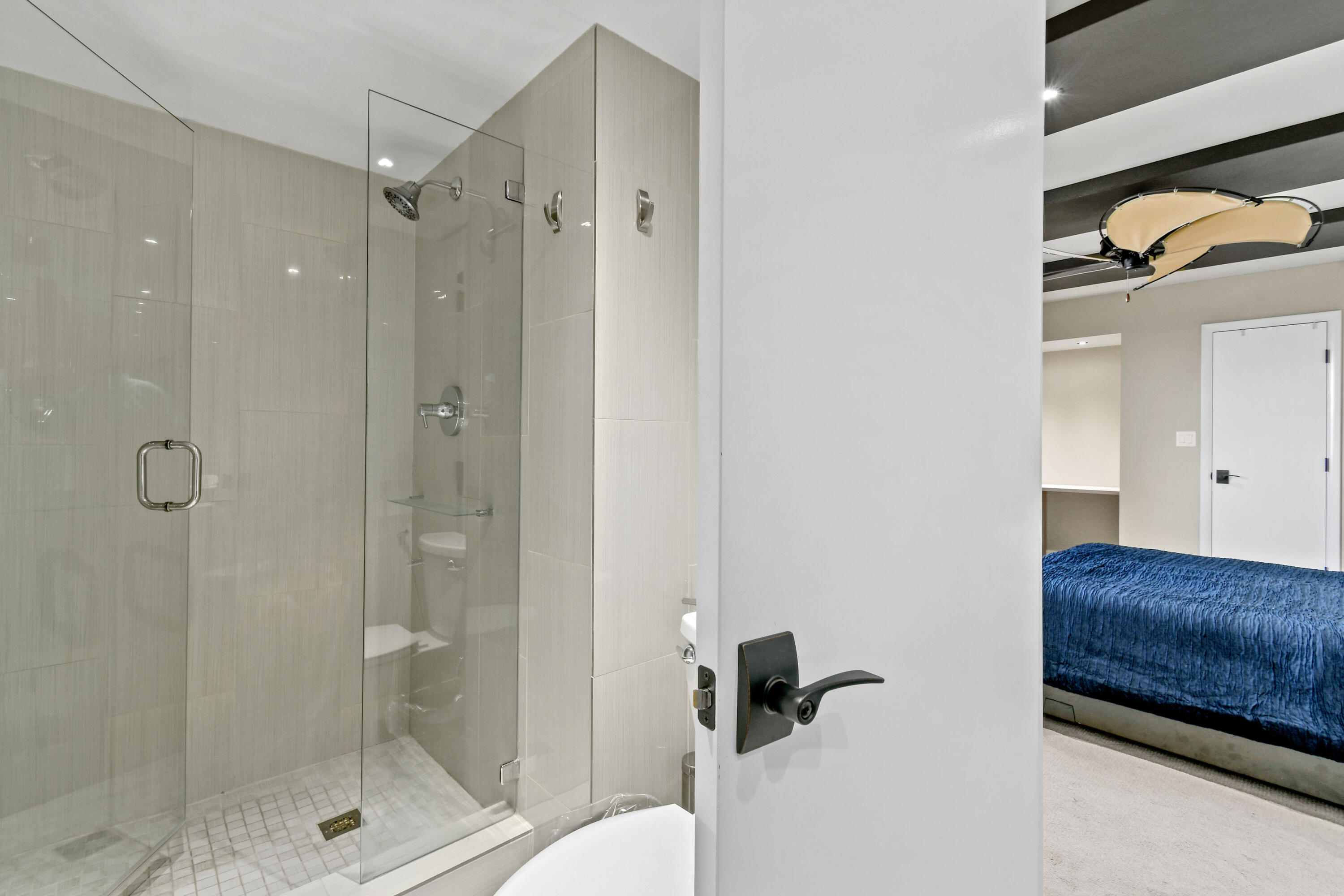 1200 Marine Way 907
