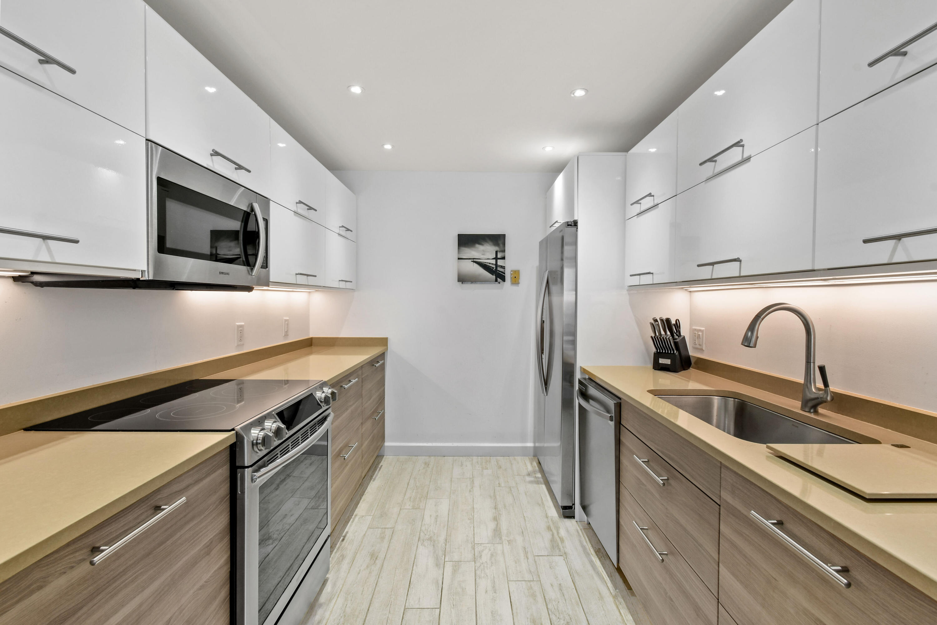 1200 Marine Way 907