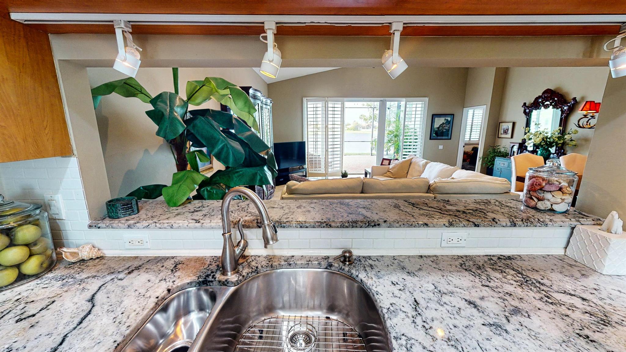 11369 SW Mountain Ash Circle