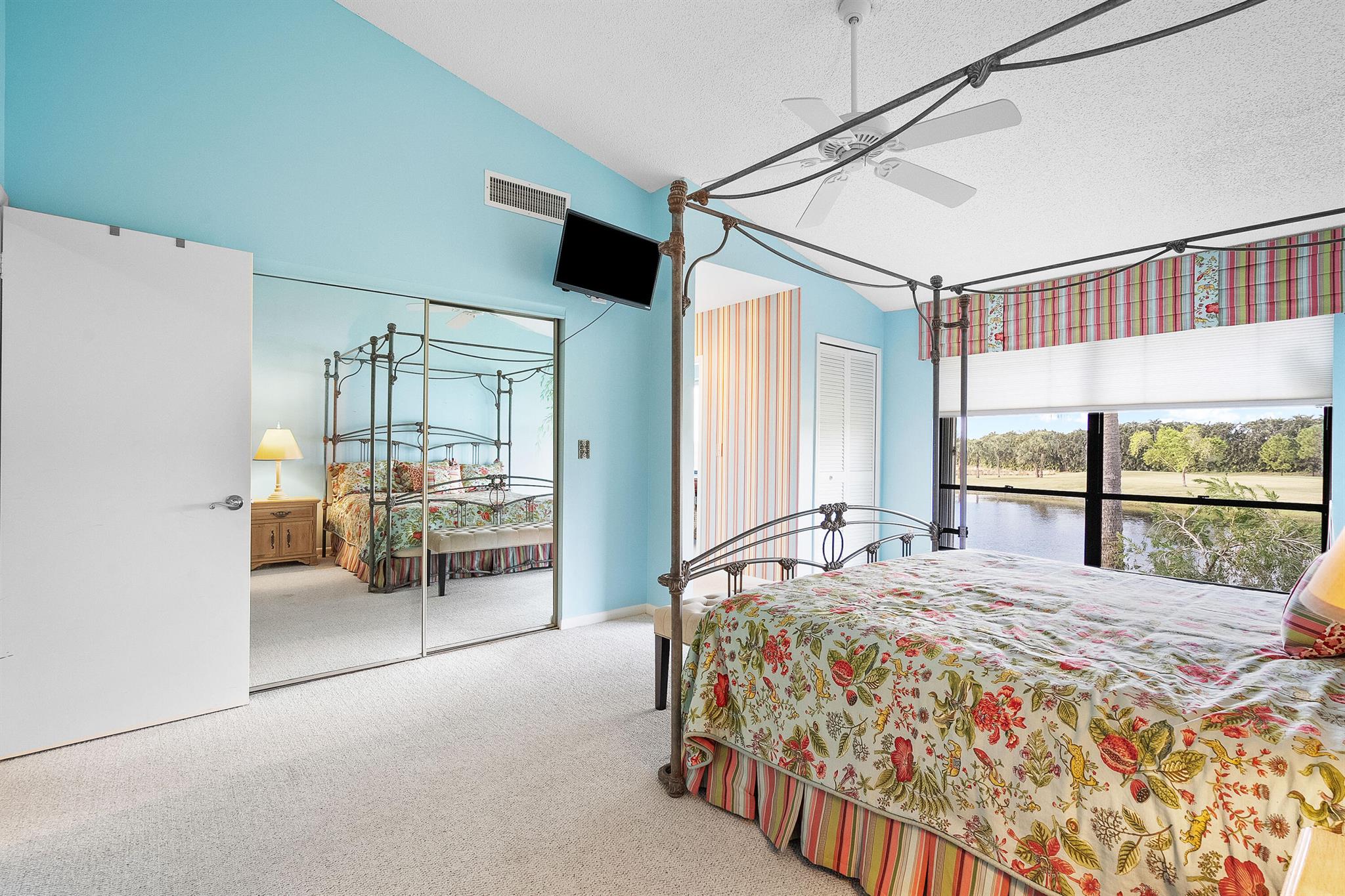 5618 SE Foxcross Place