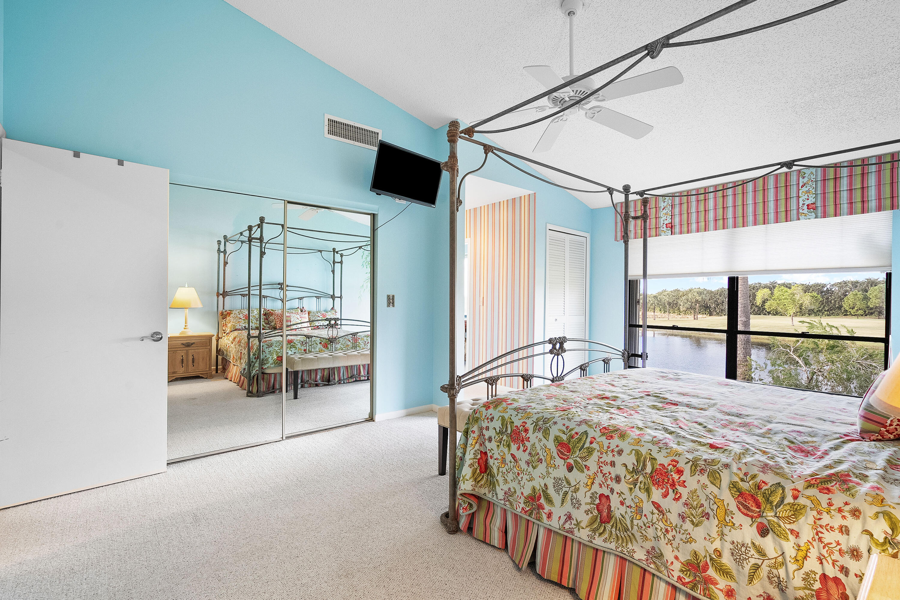 5618 SE Foxcross Place