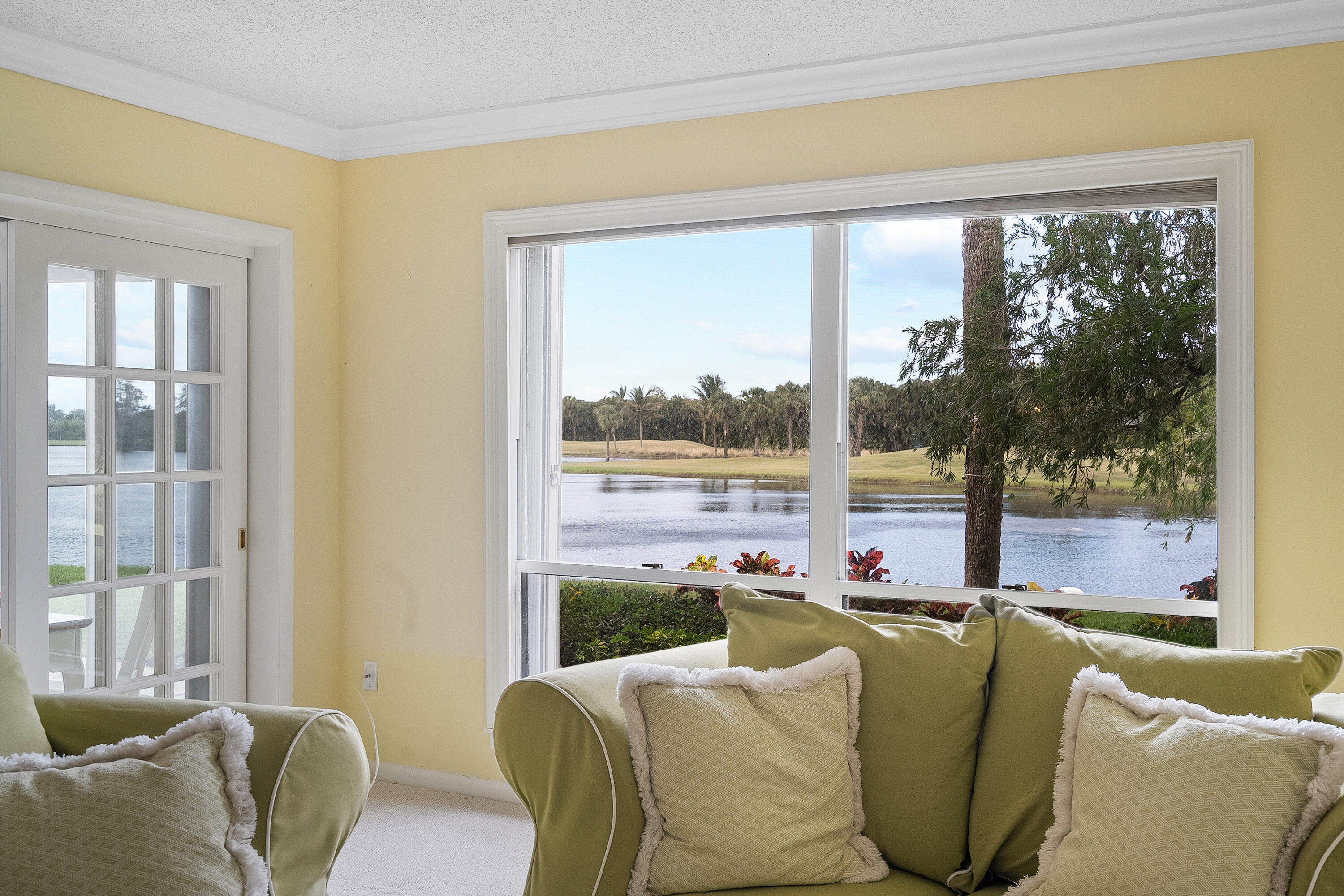 5618 SE Foxcross Place