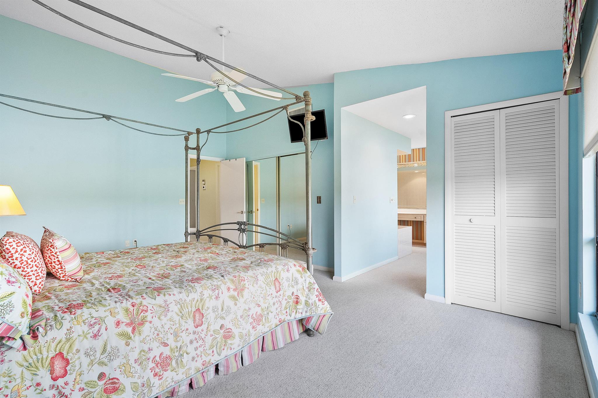 5618 SE Foxcross Place