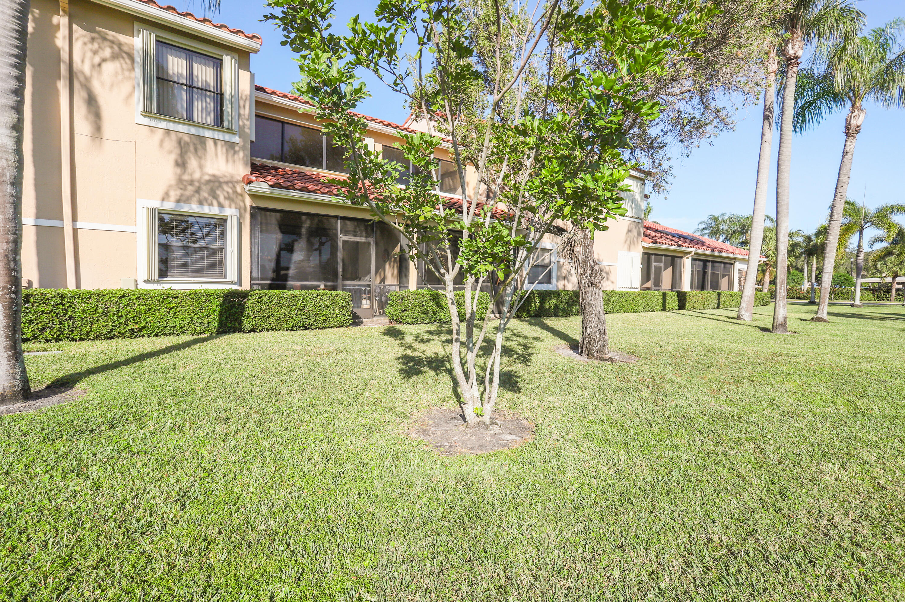 856 Windermere Way