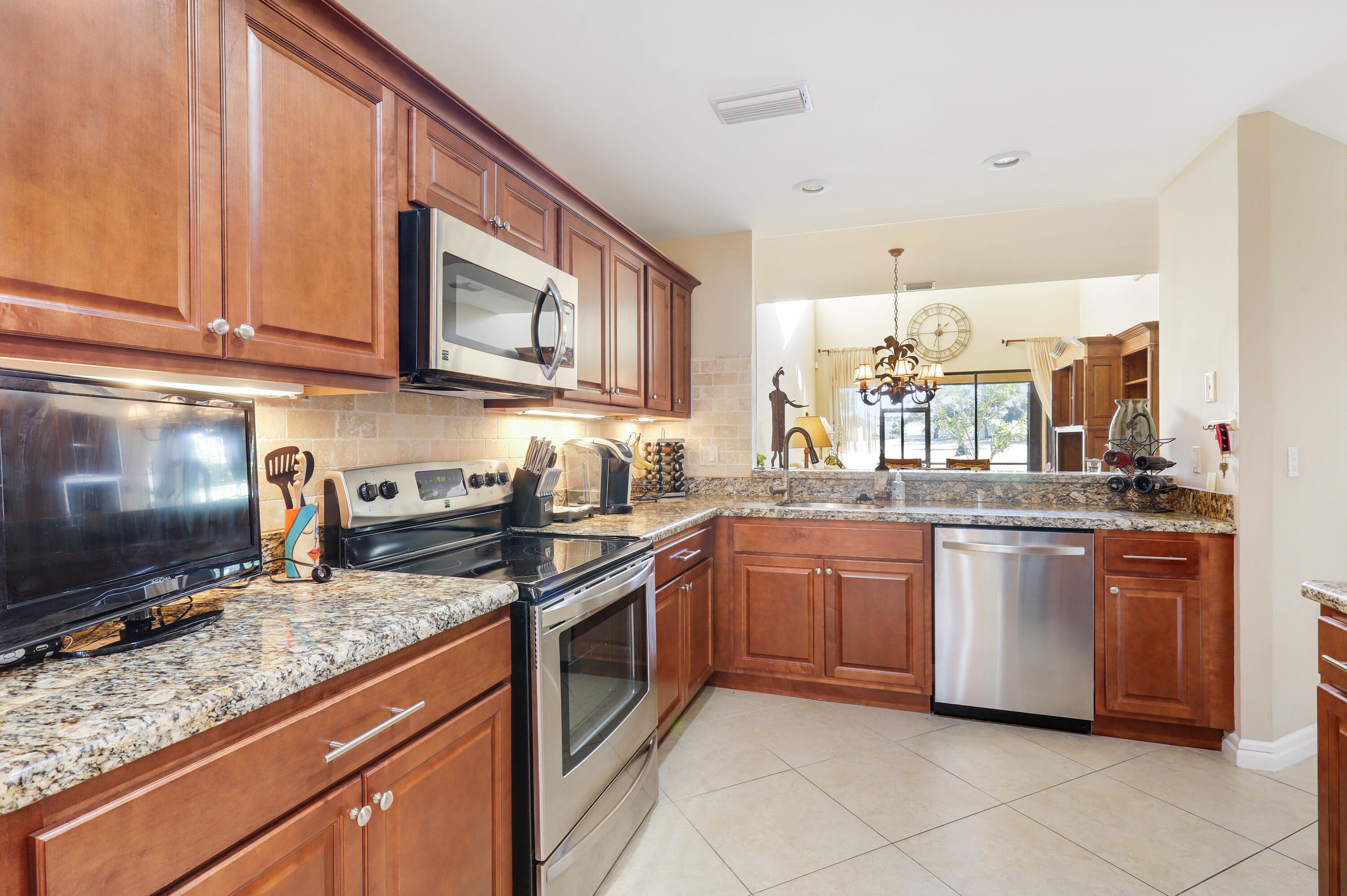 856 Windermere Way