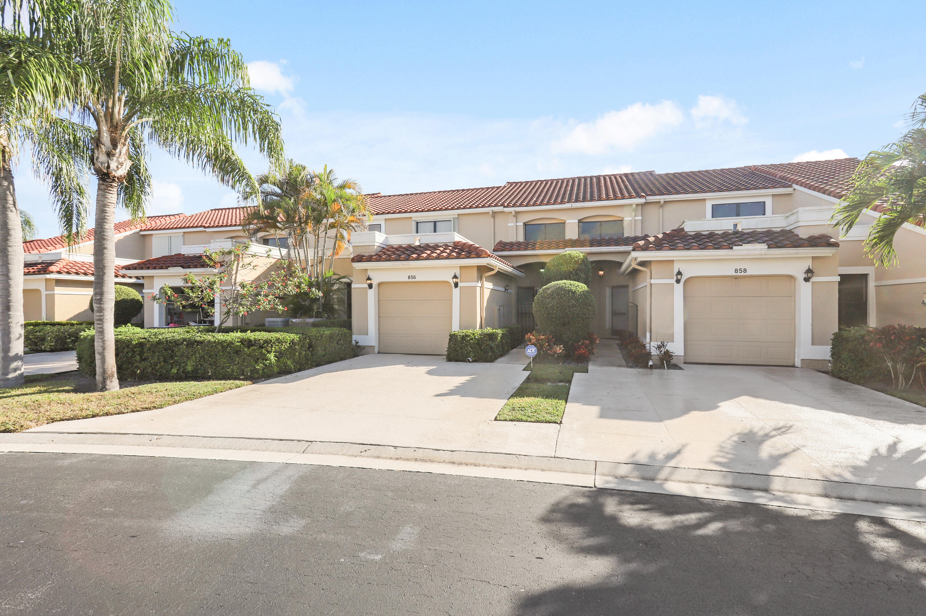 856 Windermere Way