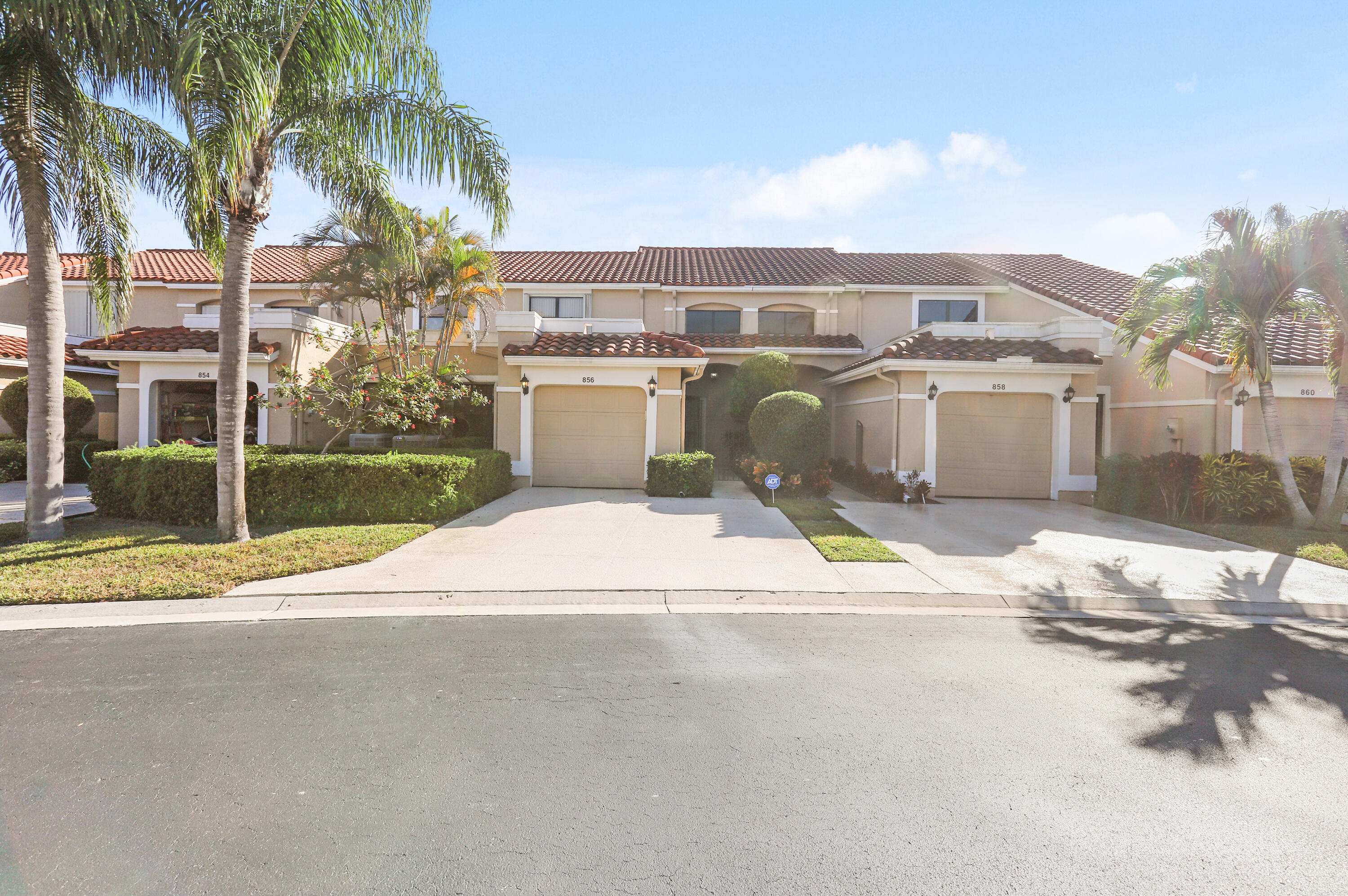 856 Windermere Way