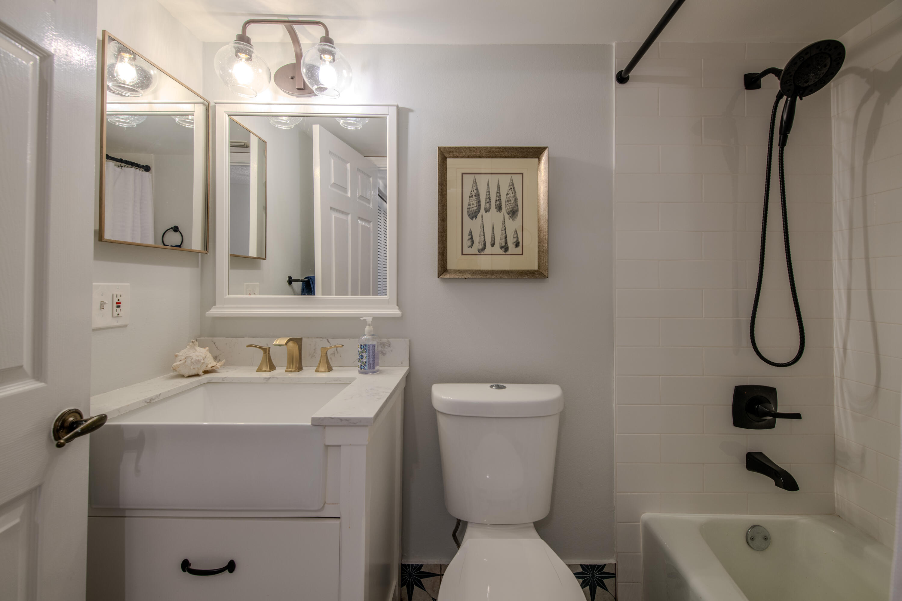 600 Uno Lago 202 Drive 202