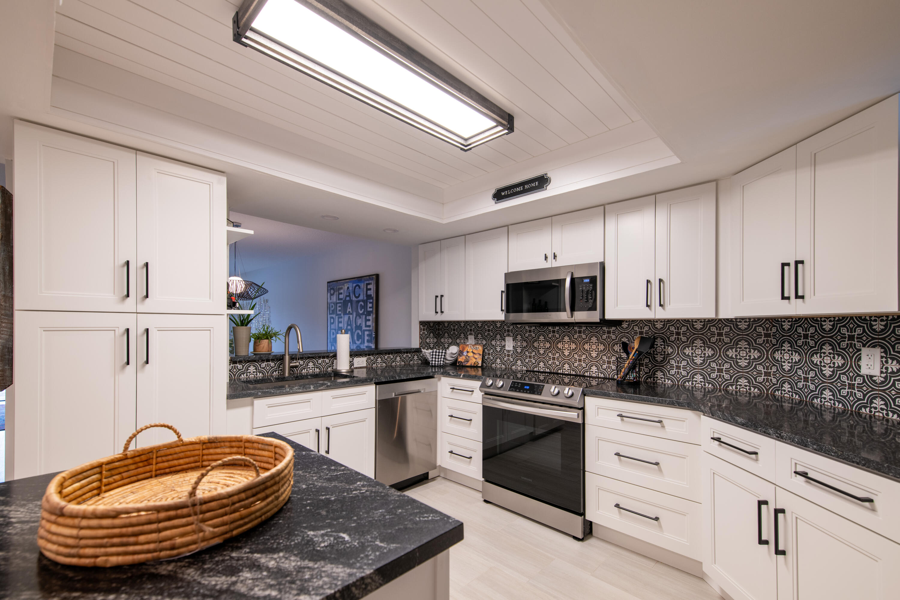 600 Uno Lago 202 Drive 202