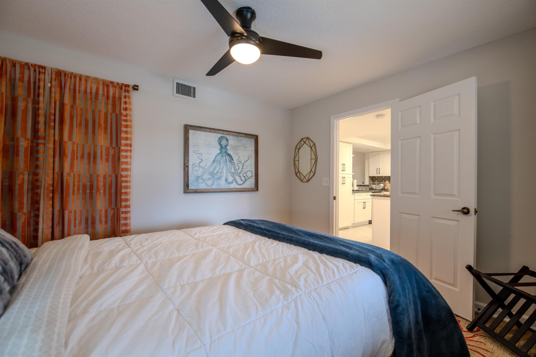 600 Uno Lago 202 Drive 202