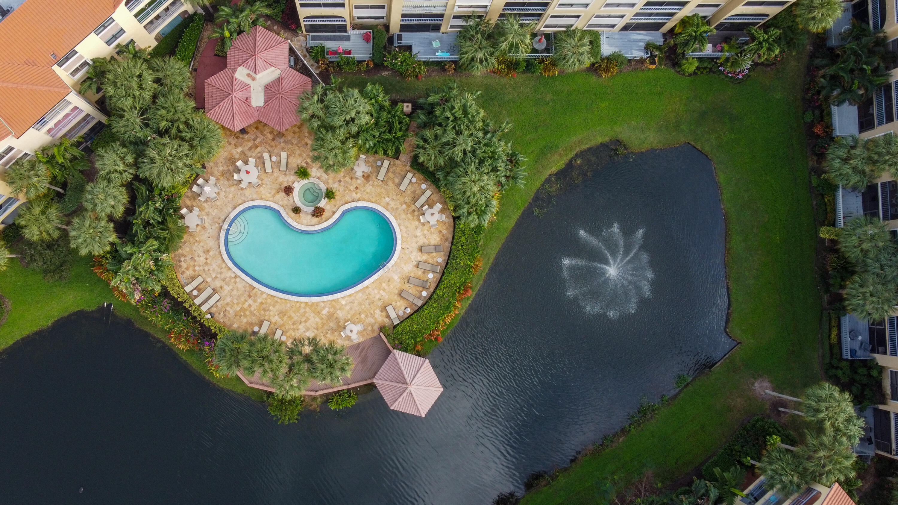 600 Uno Lago 202 Drive 202