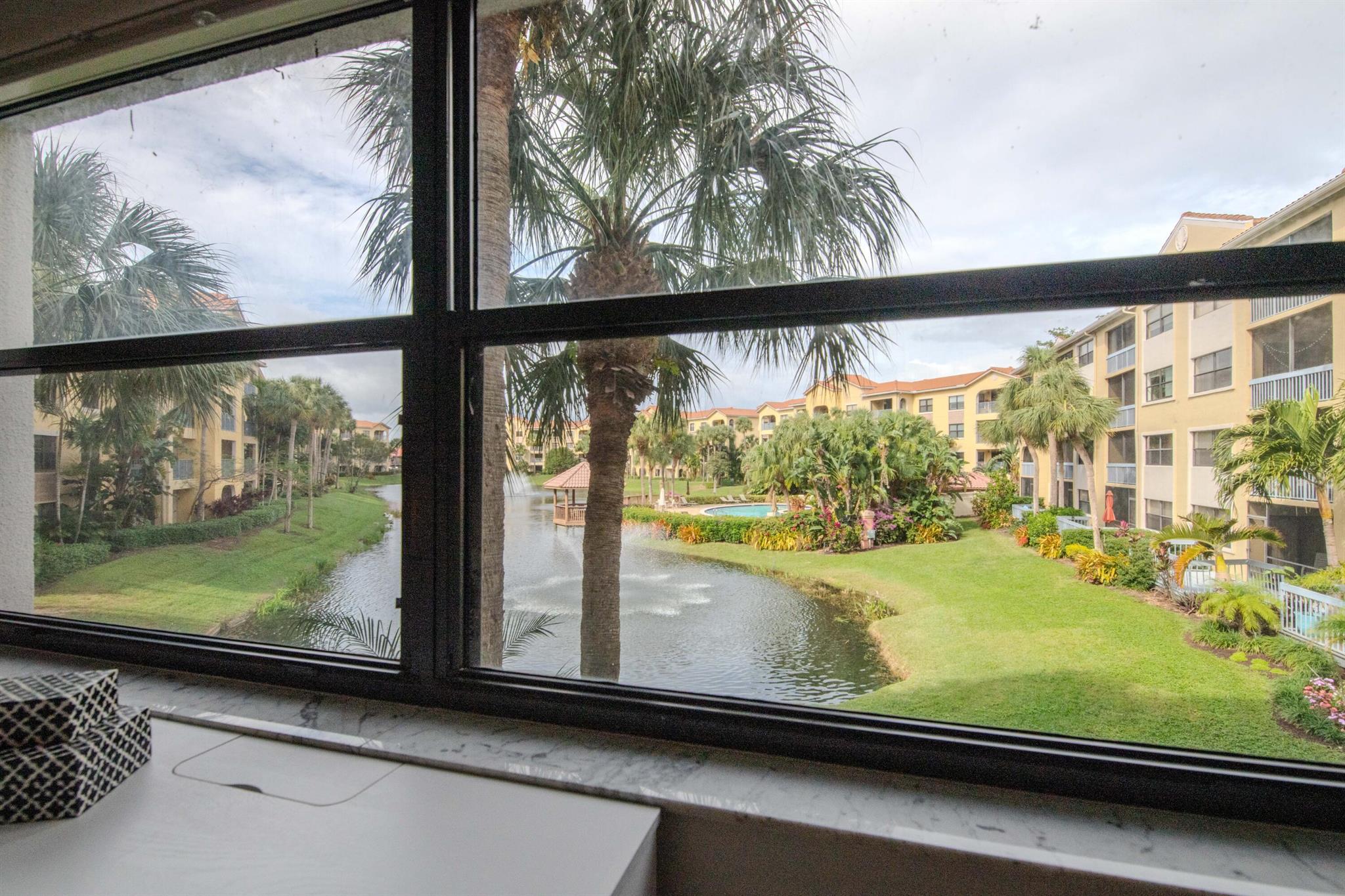 600 Uno Lago 202 Drive 202