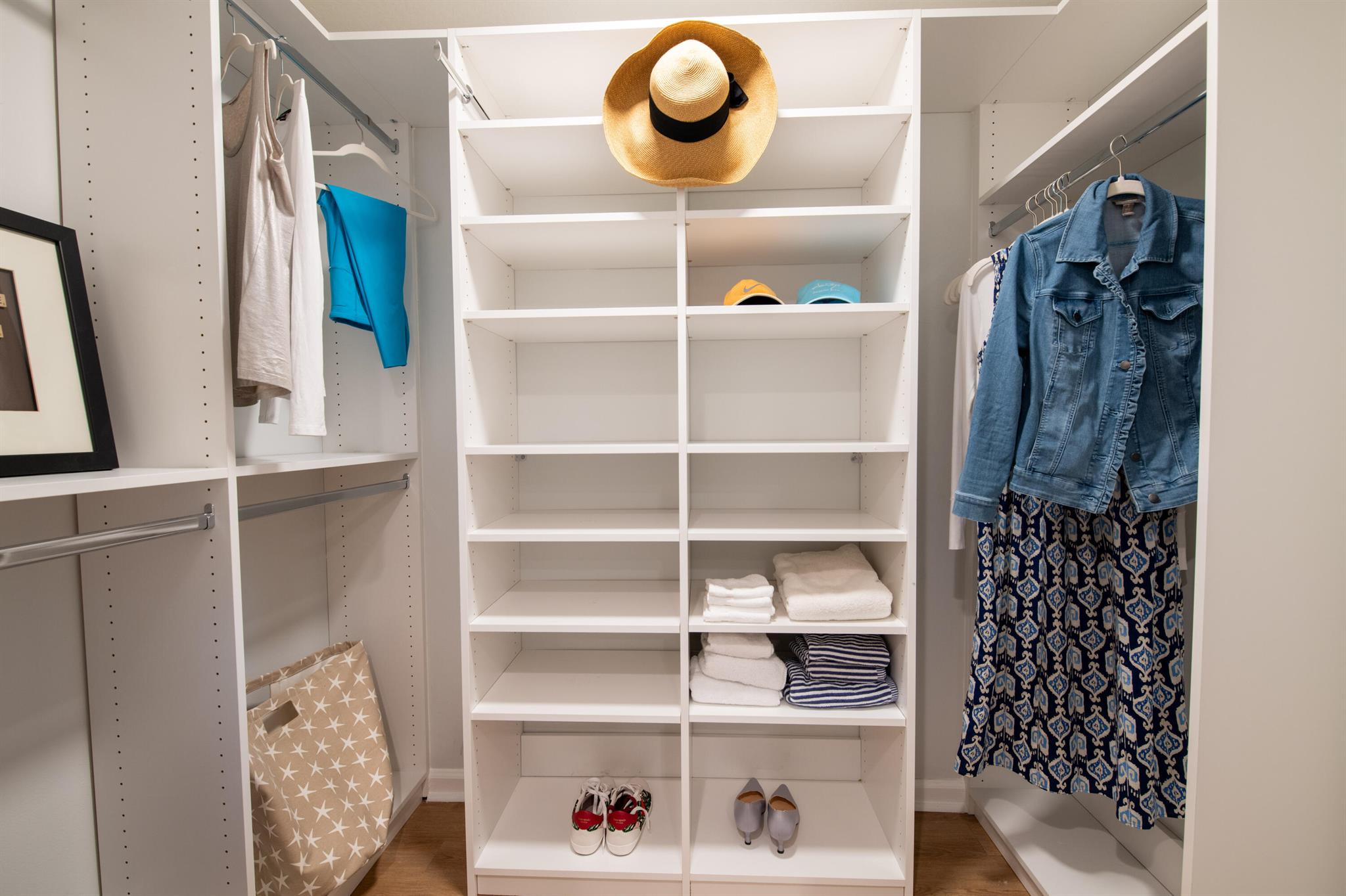 600 Uno Lago 202 Drive 202