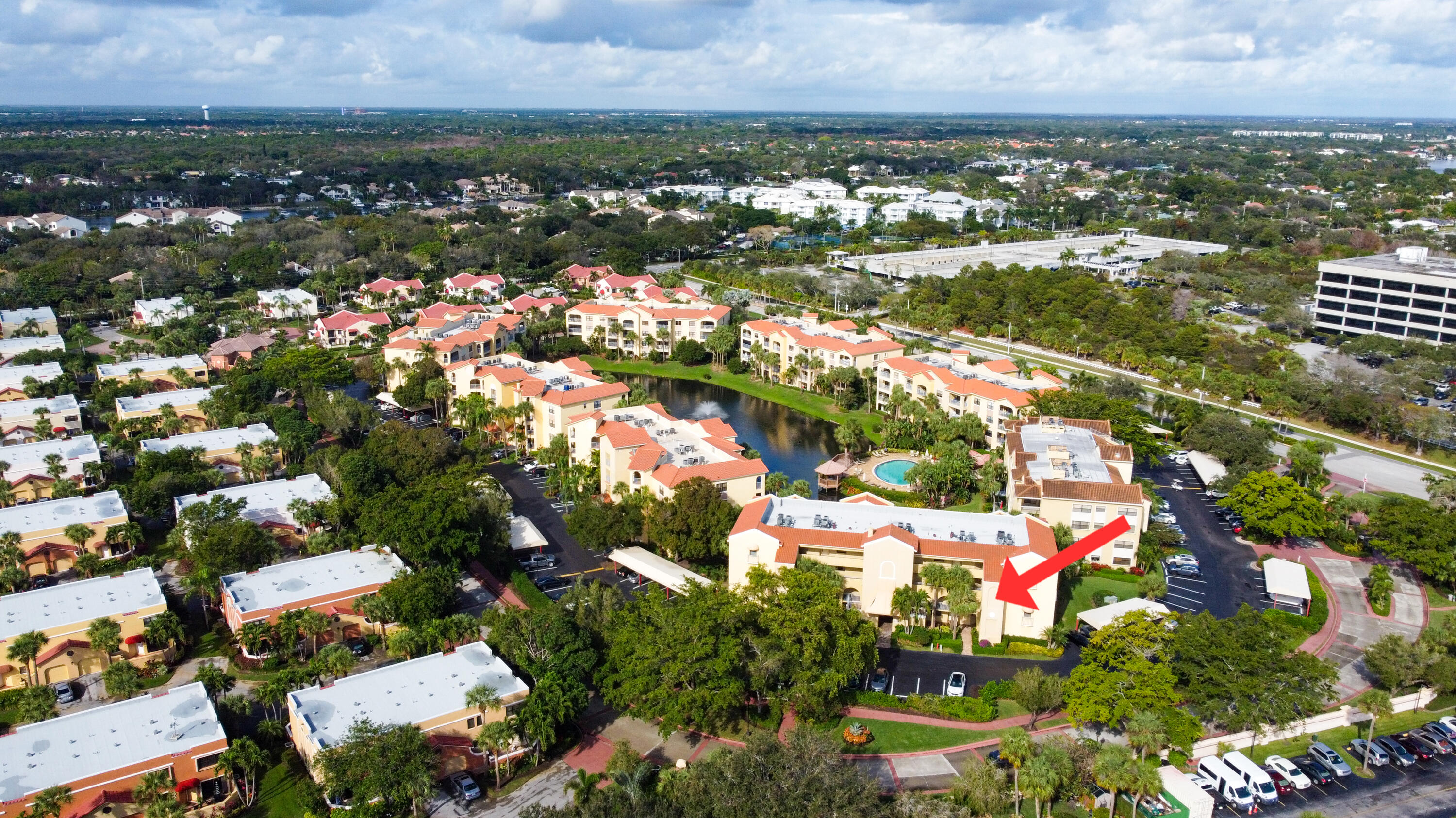 600 Uno Lago 202 Drive 202