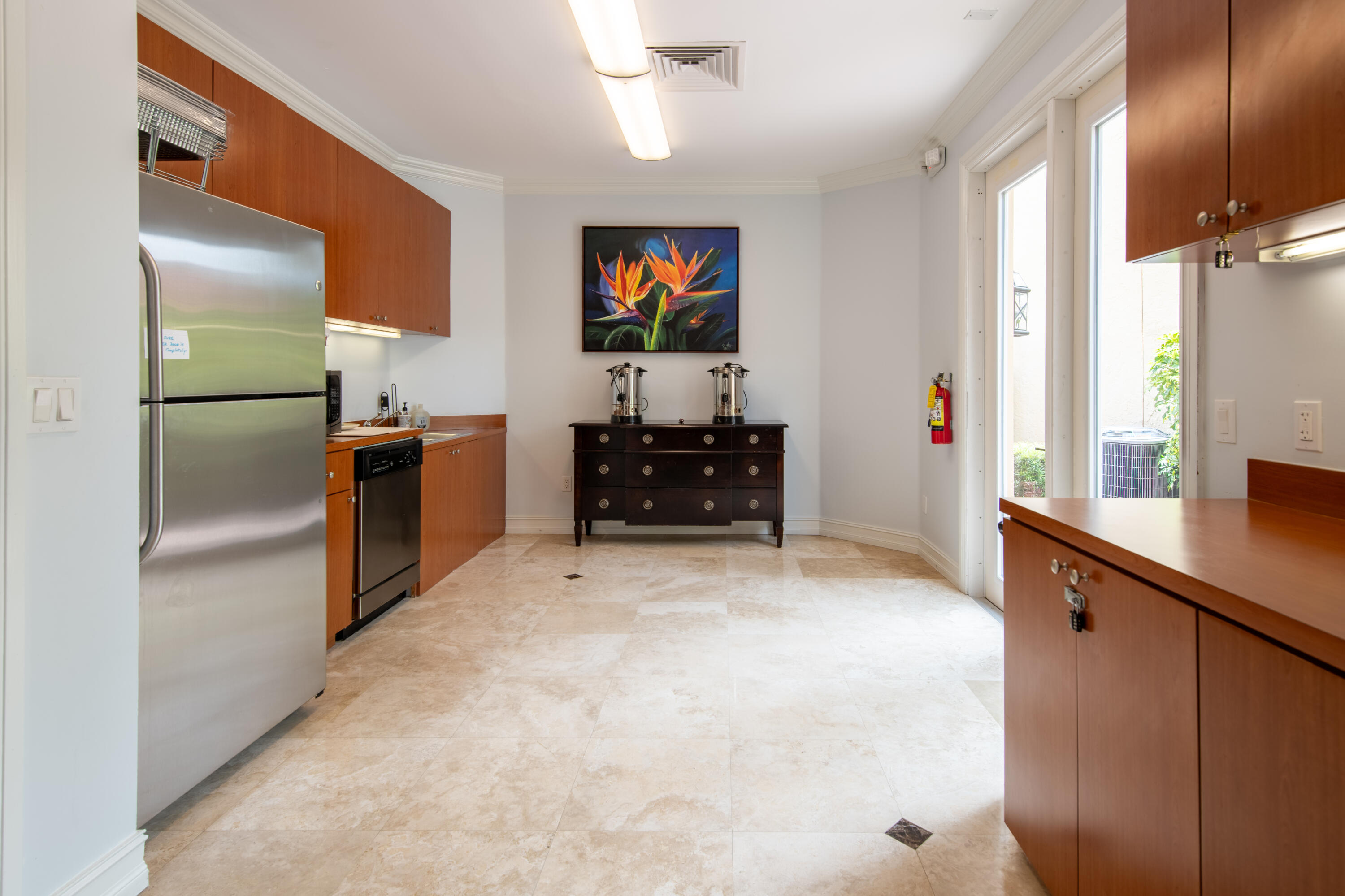 600 Uno Lago 202 Drive 202