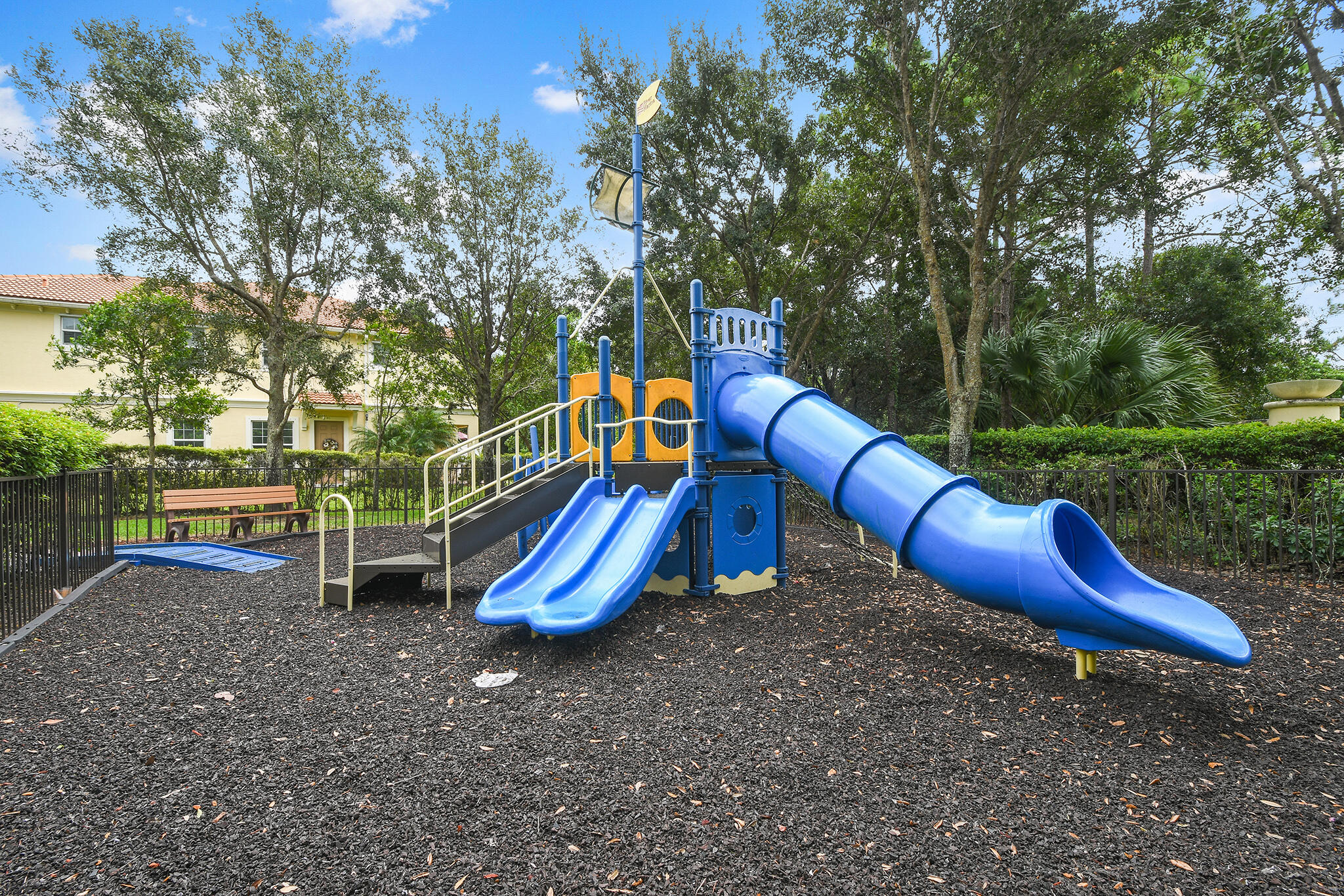 9527 SW Merlin Court