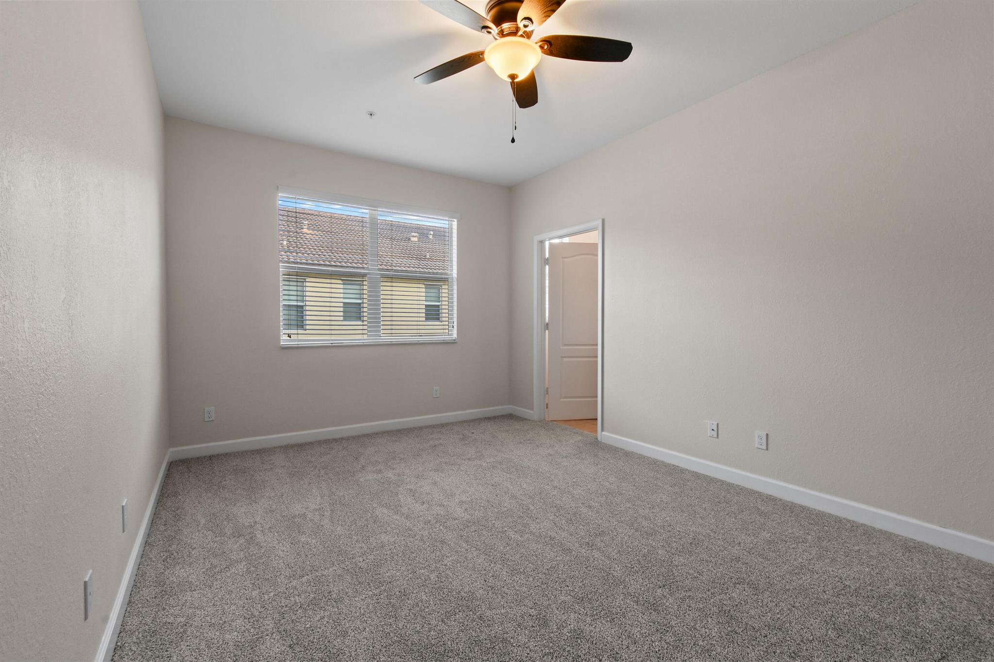 9527 SW Merlin Court