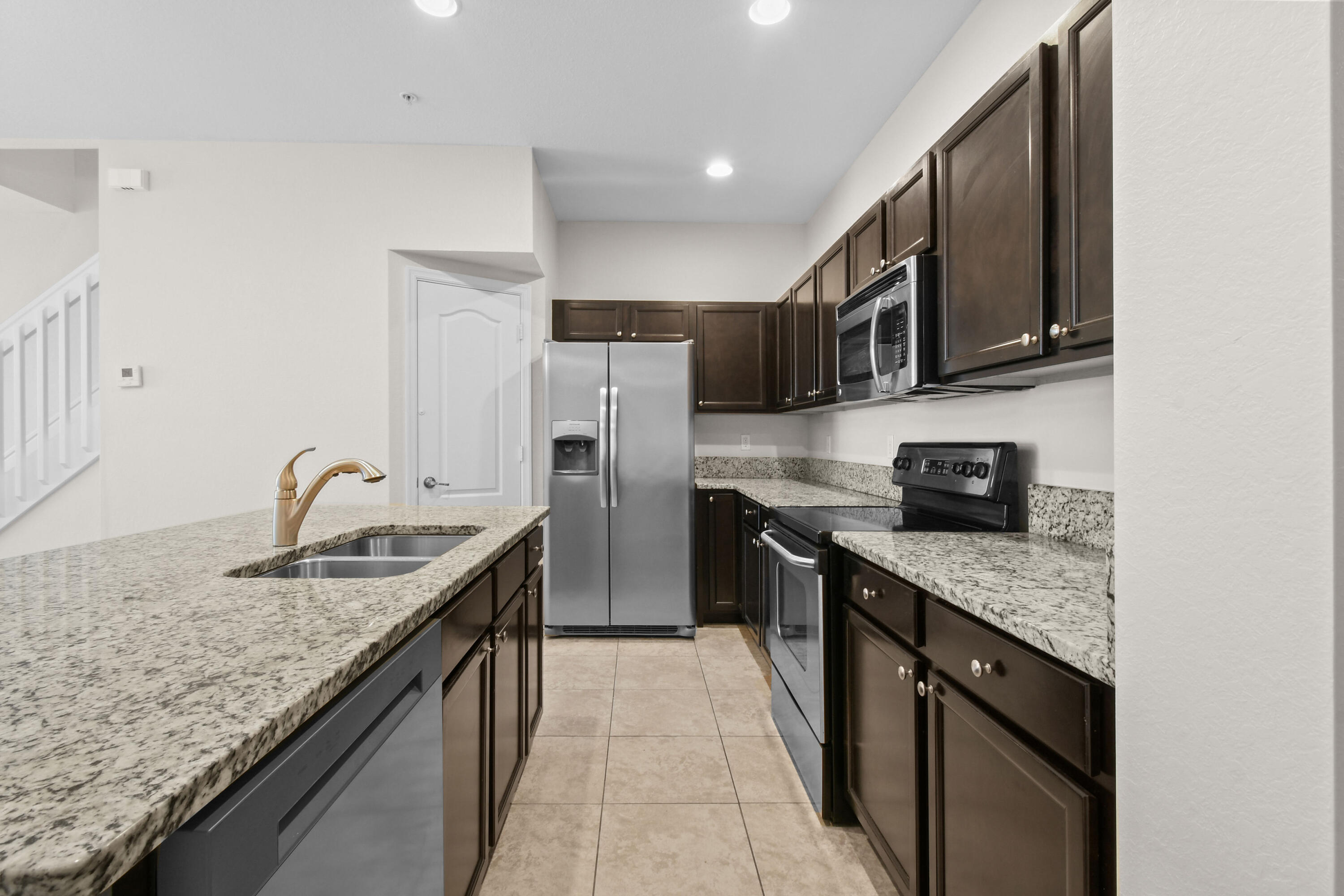 9527 SW Merlin Court