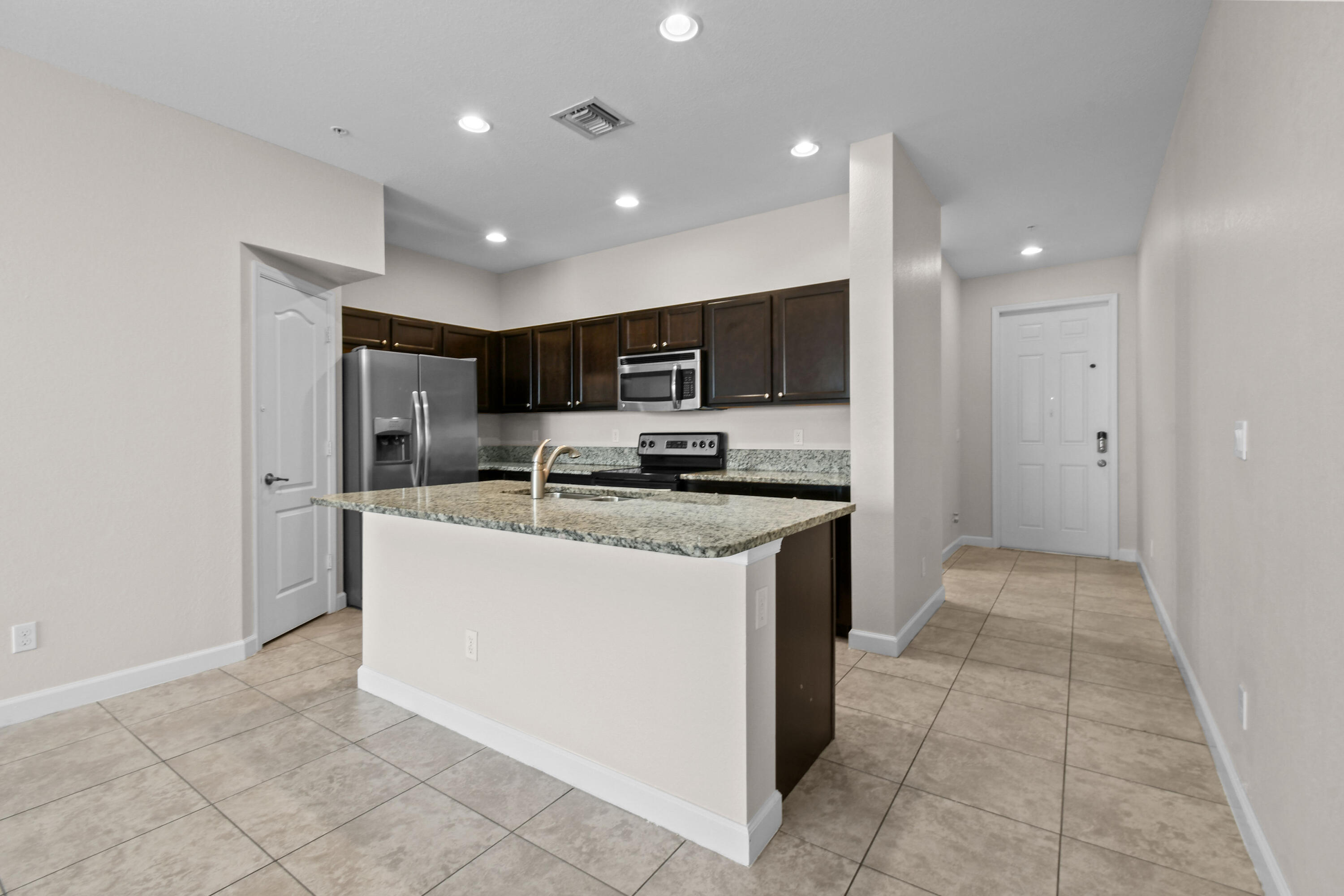 9527 SW Merlin Court