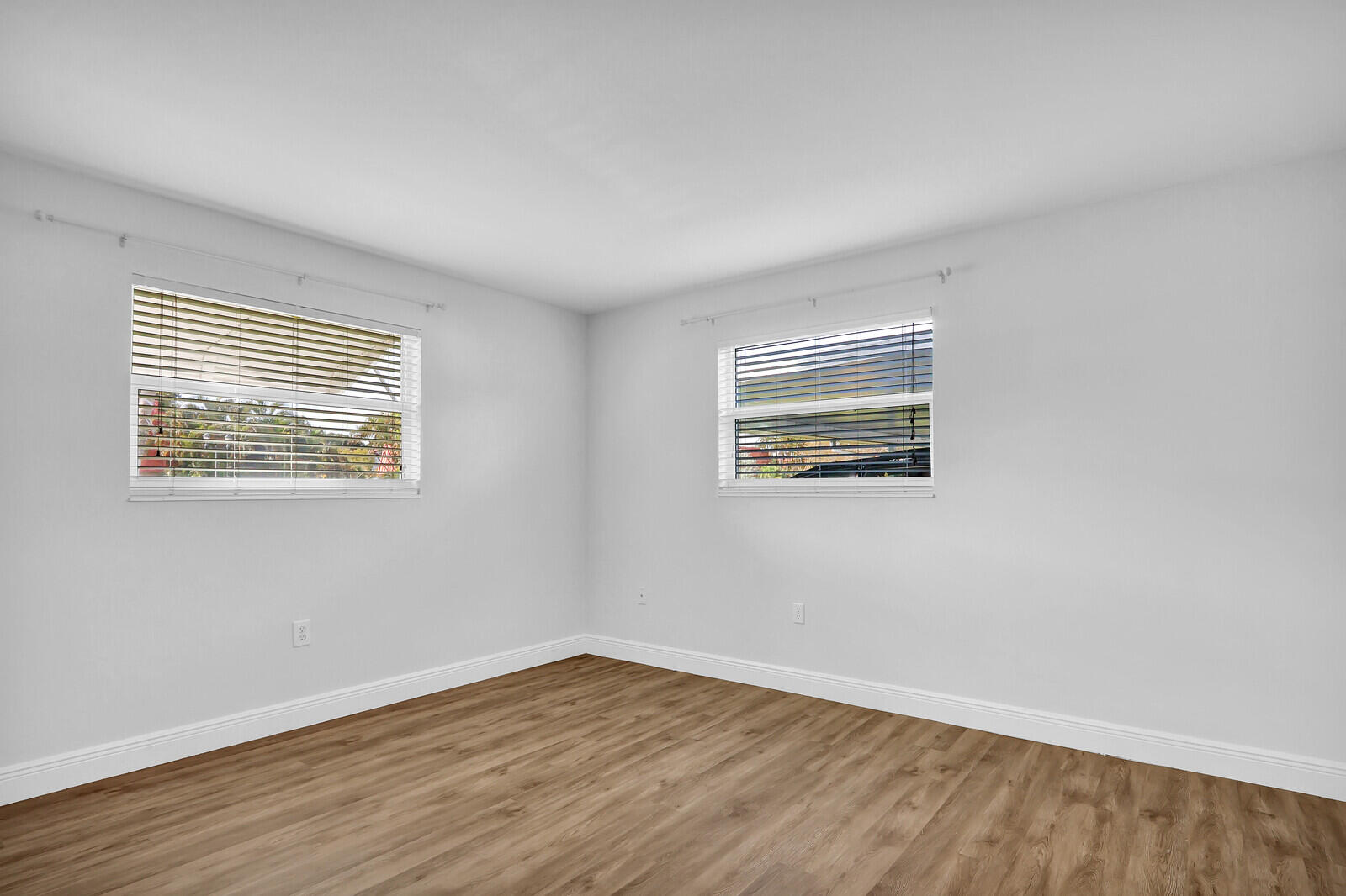 3210 Meridian Way S 11