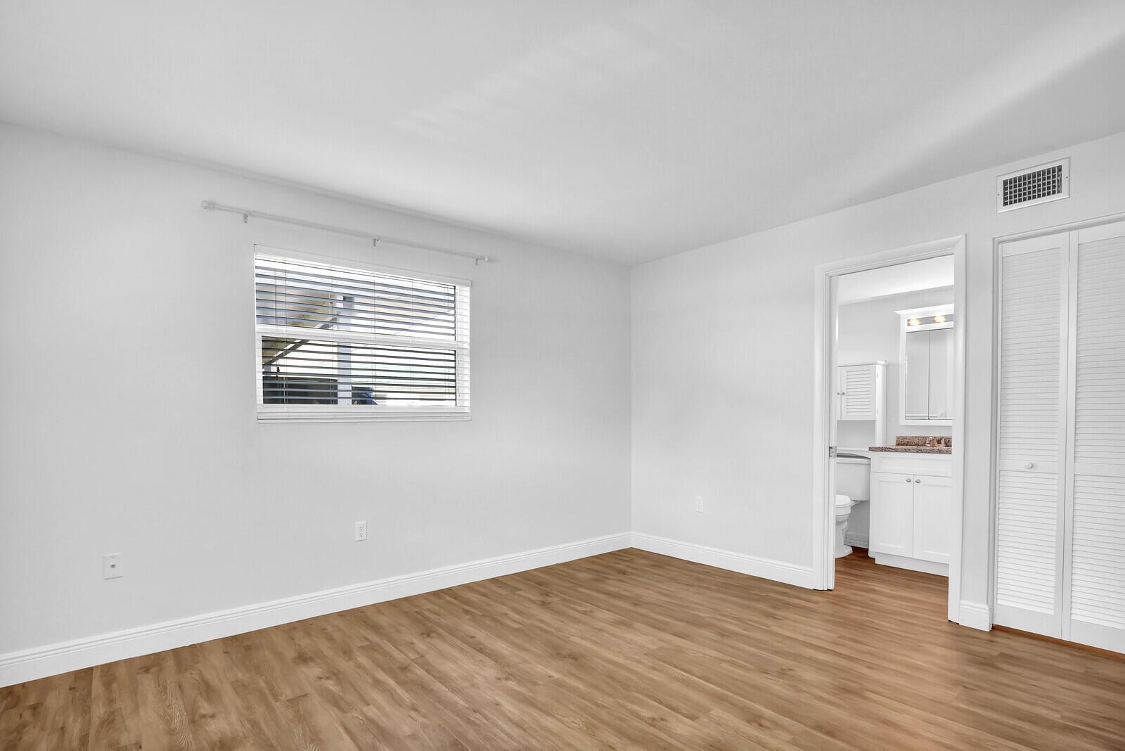 3210 Meridian Way S 11