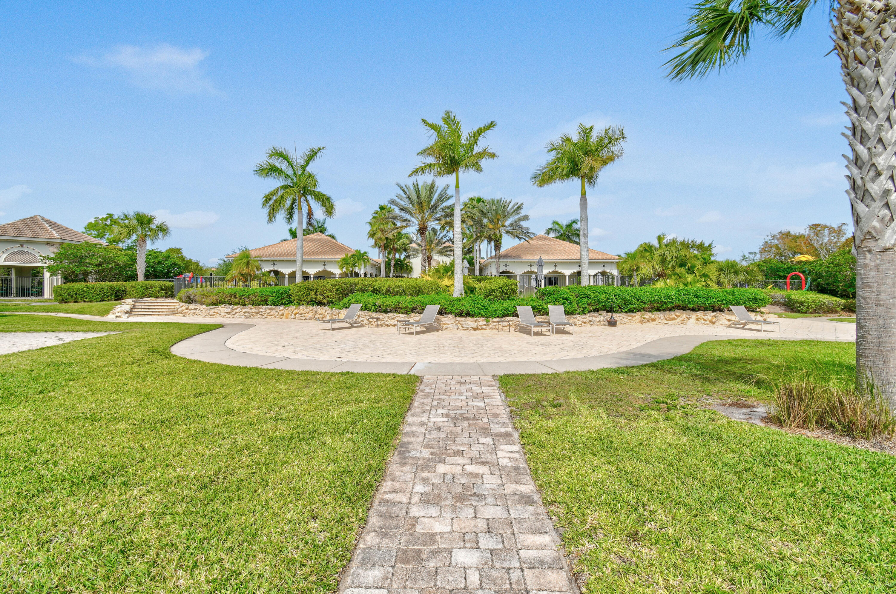 2540 NW Treviso Circle