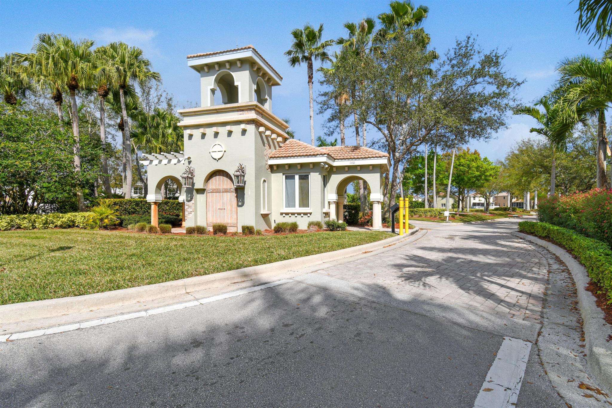 2540 NW Treviso Circle