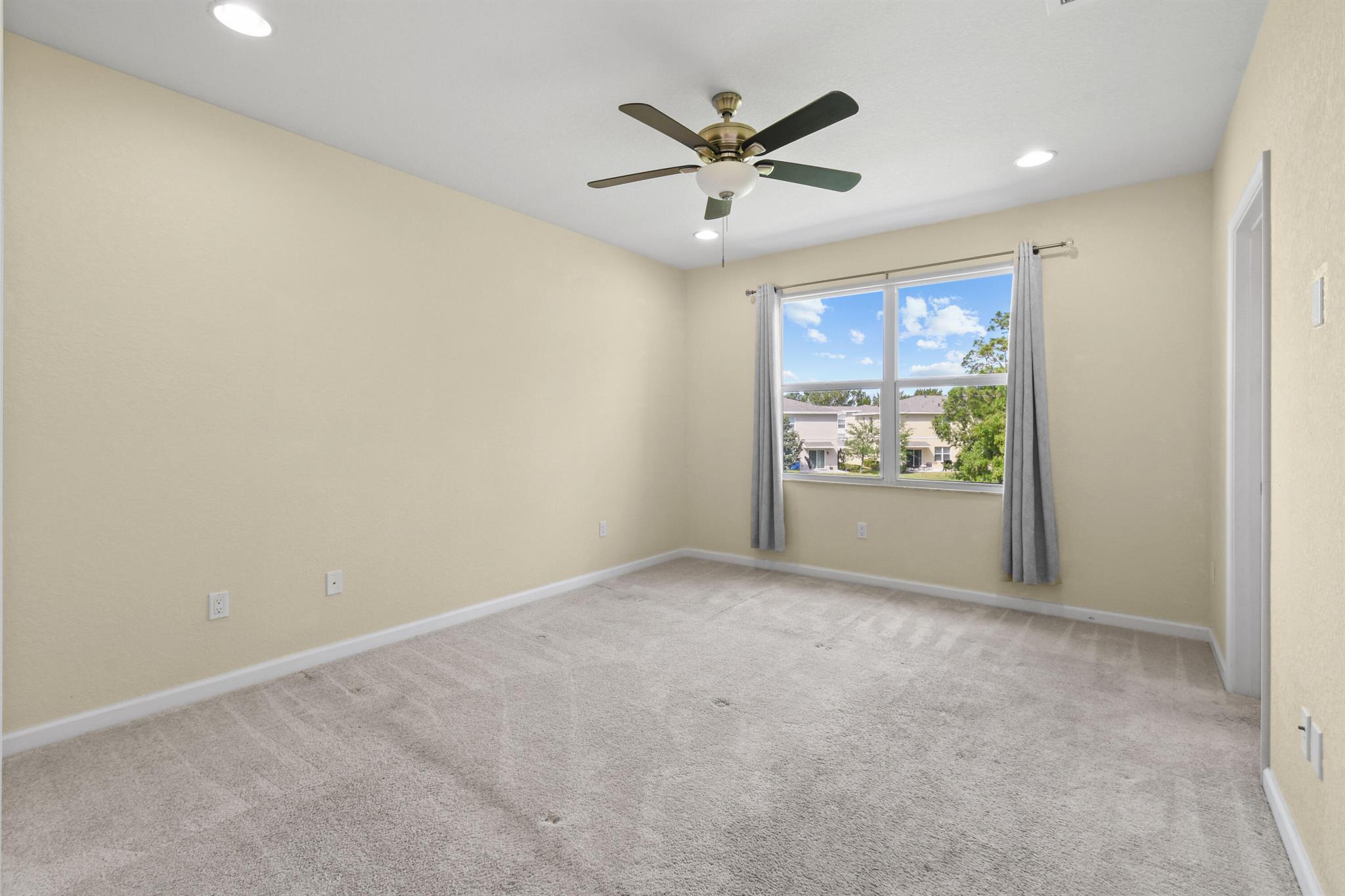 2540 NW Treviso Circle