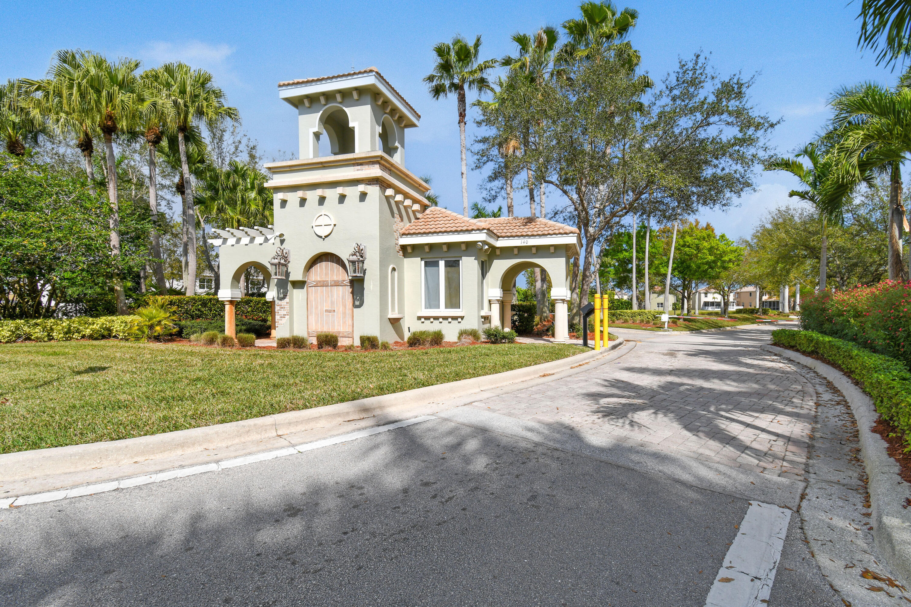 2540 NW Treviso Circle