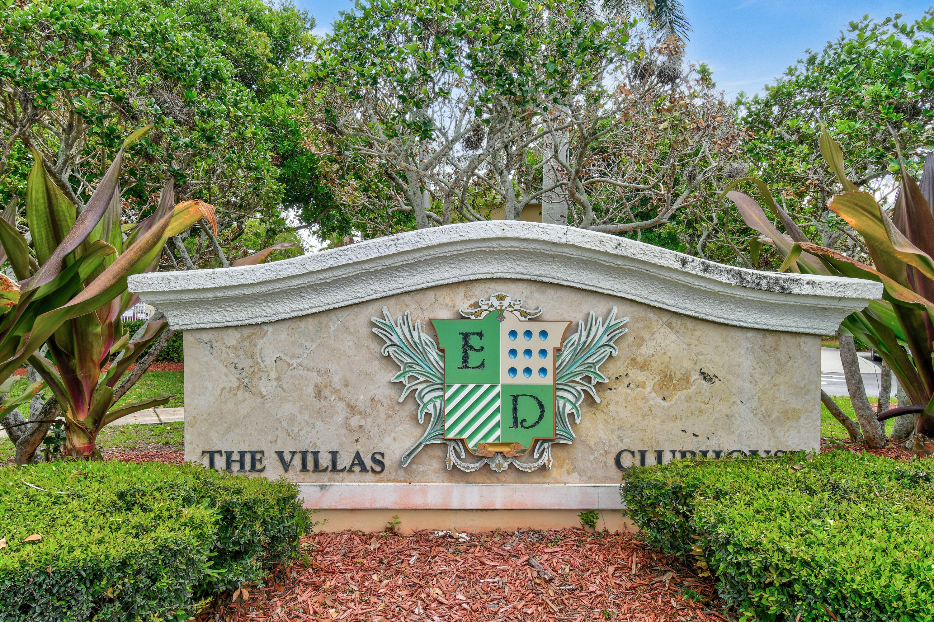 6565 Emerald Dunes Drive 108