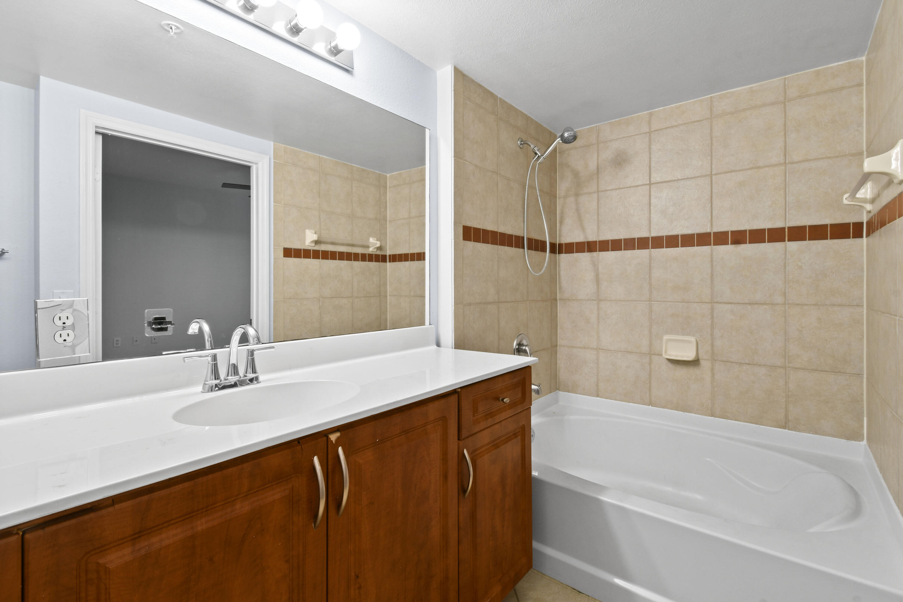 6565 Emerald Dunes Drive 108