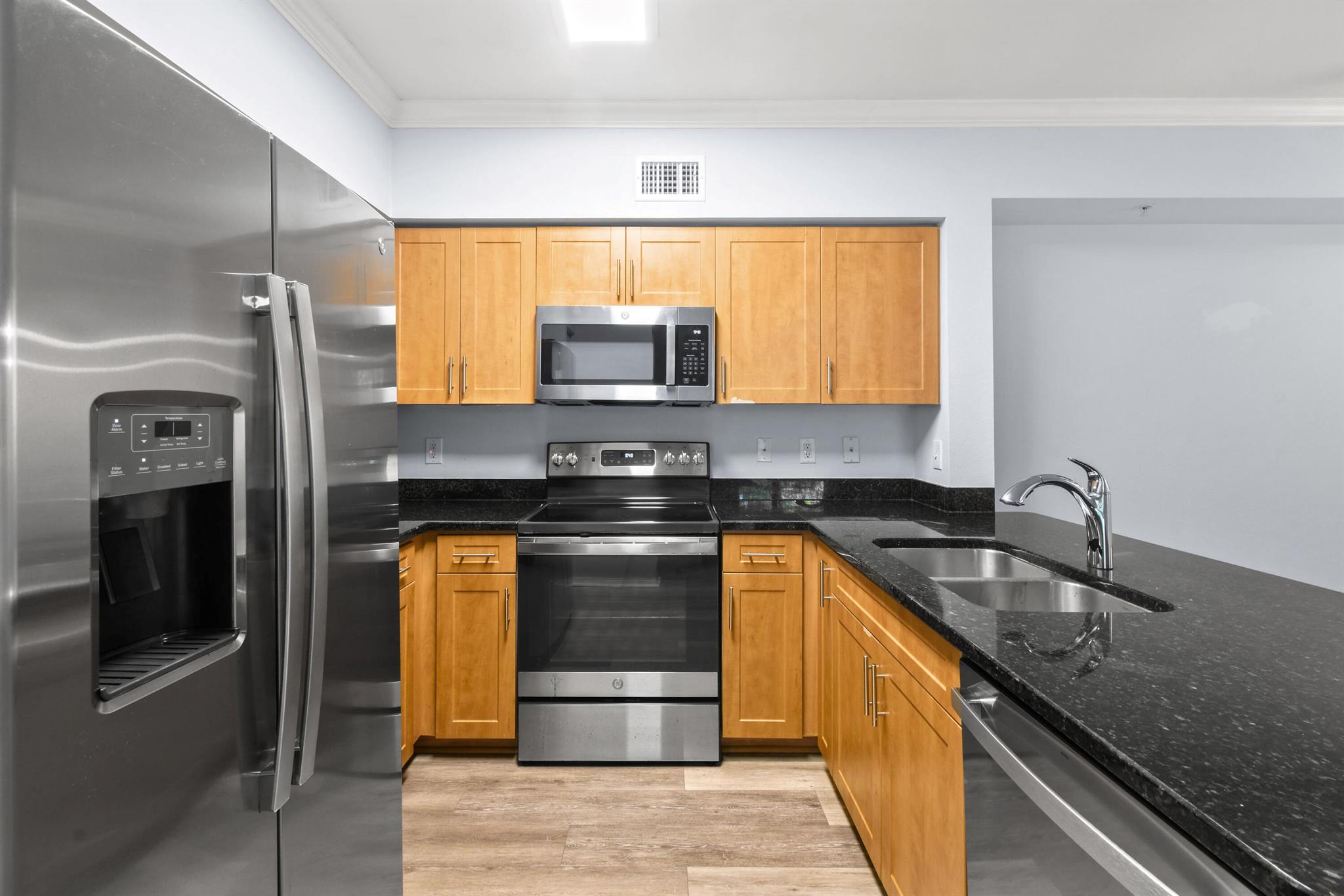 6565 Emerald Dunes Drive 108