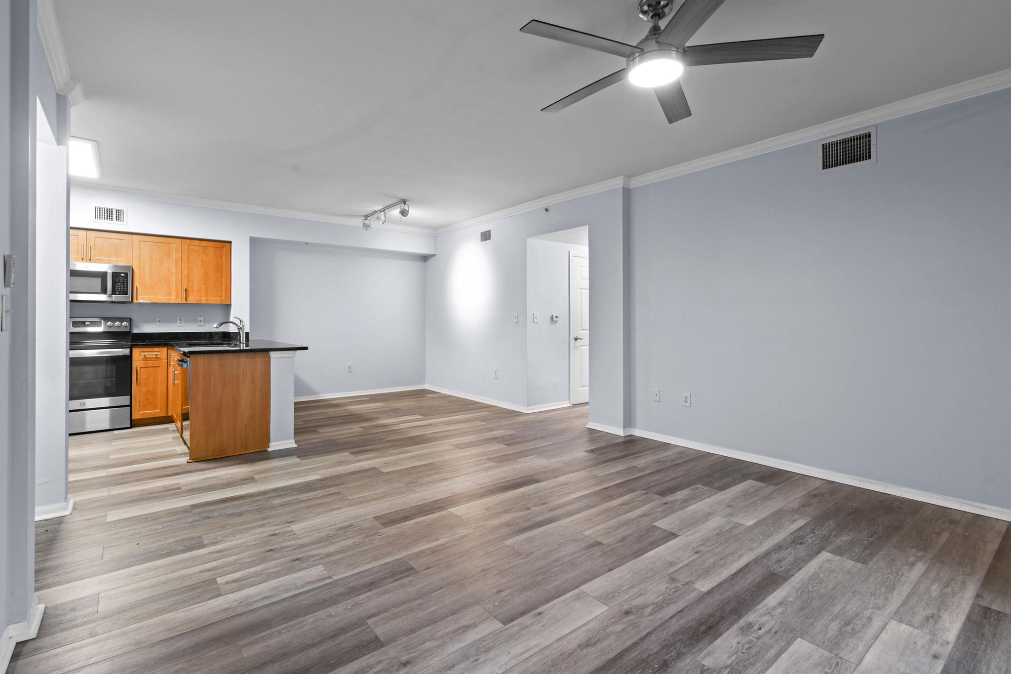 6565 Emerald Dunes Drive 108