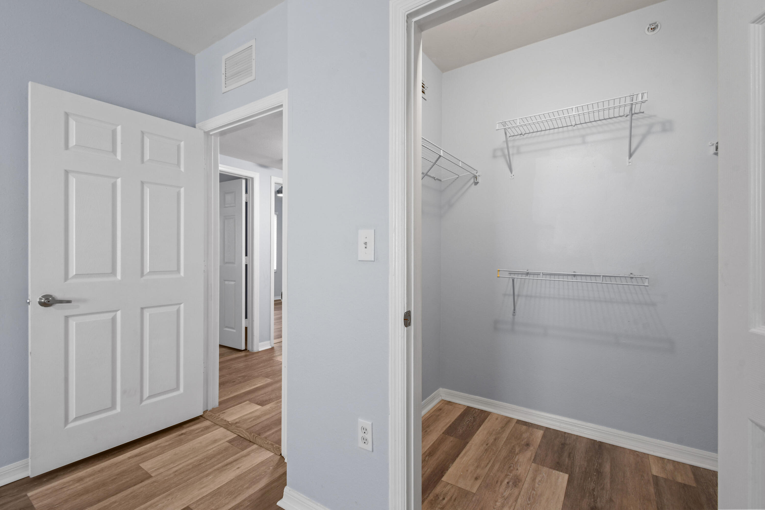 6565 Emerald Dunes Drive 108