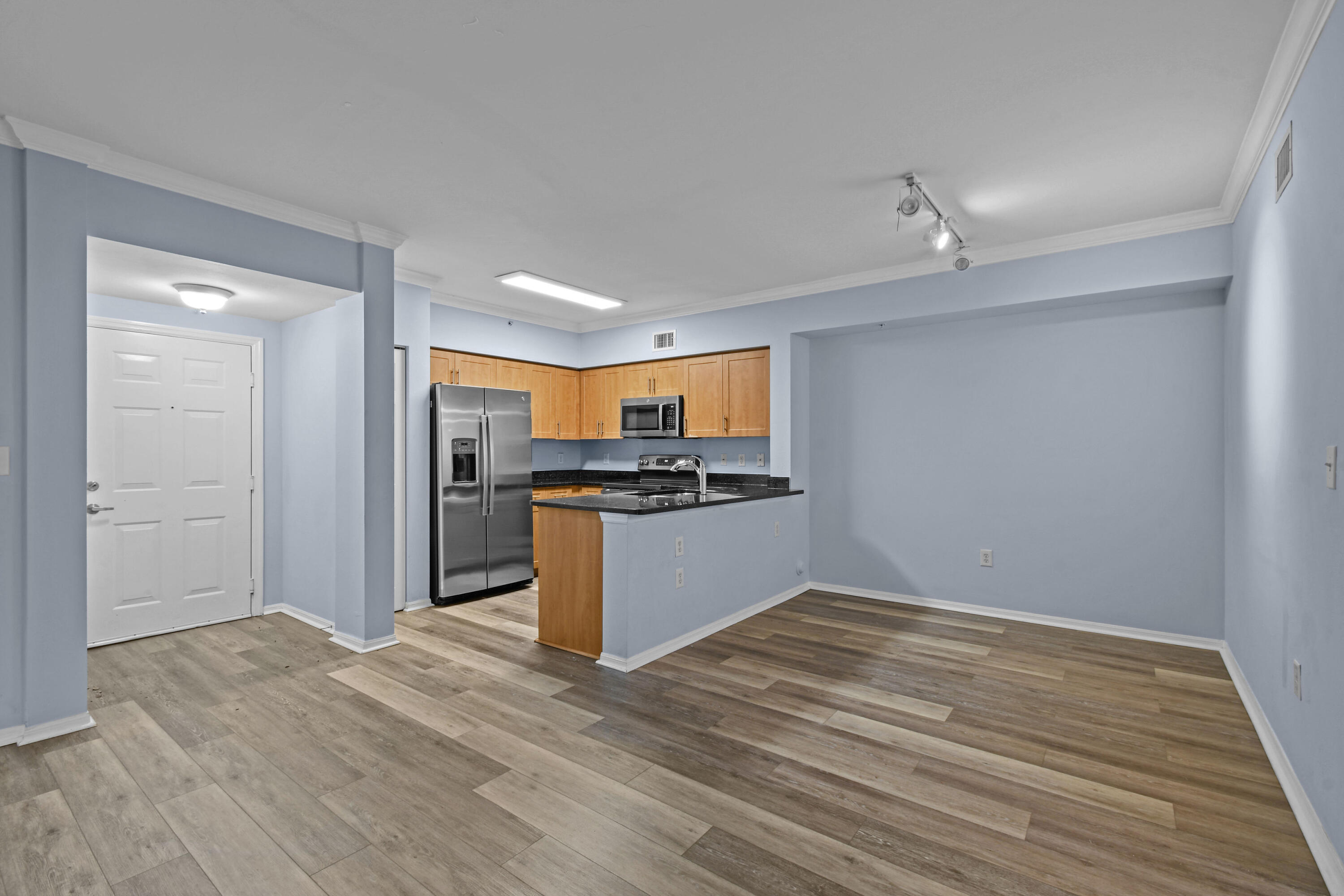 6565 Emerald Dunes Drive 108