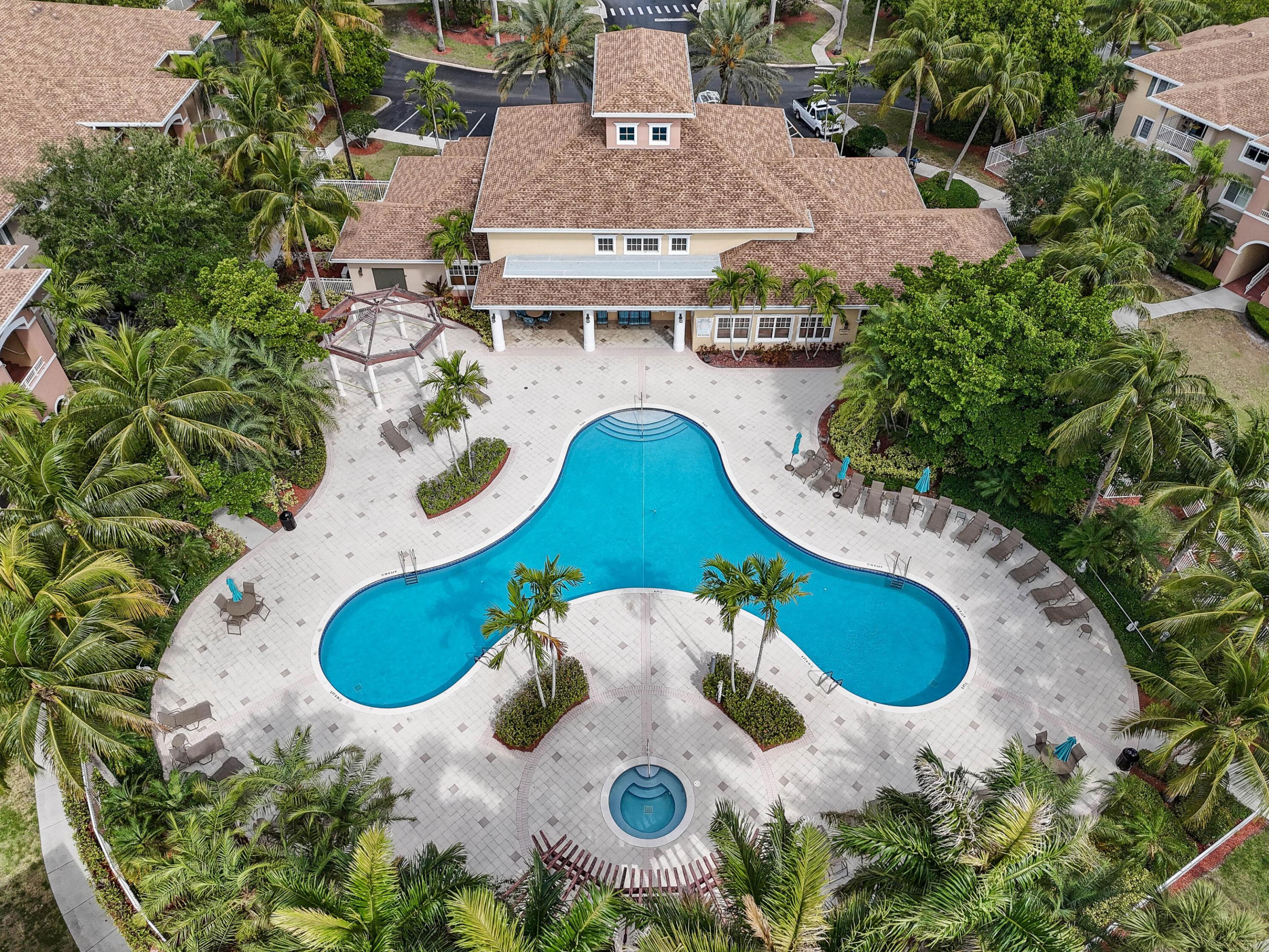 6565 Emerald Dunes Drive 108