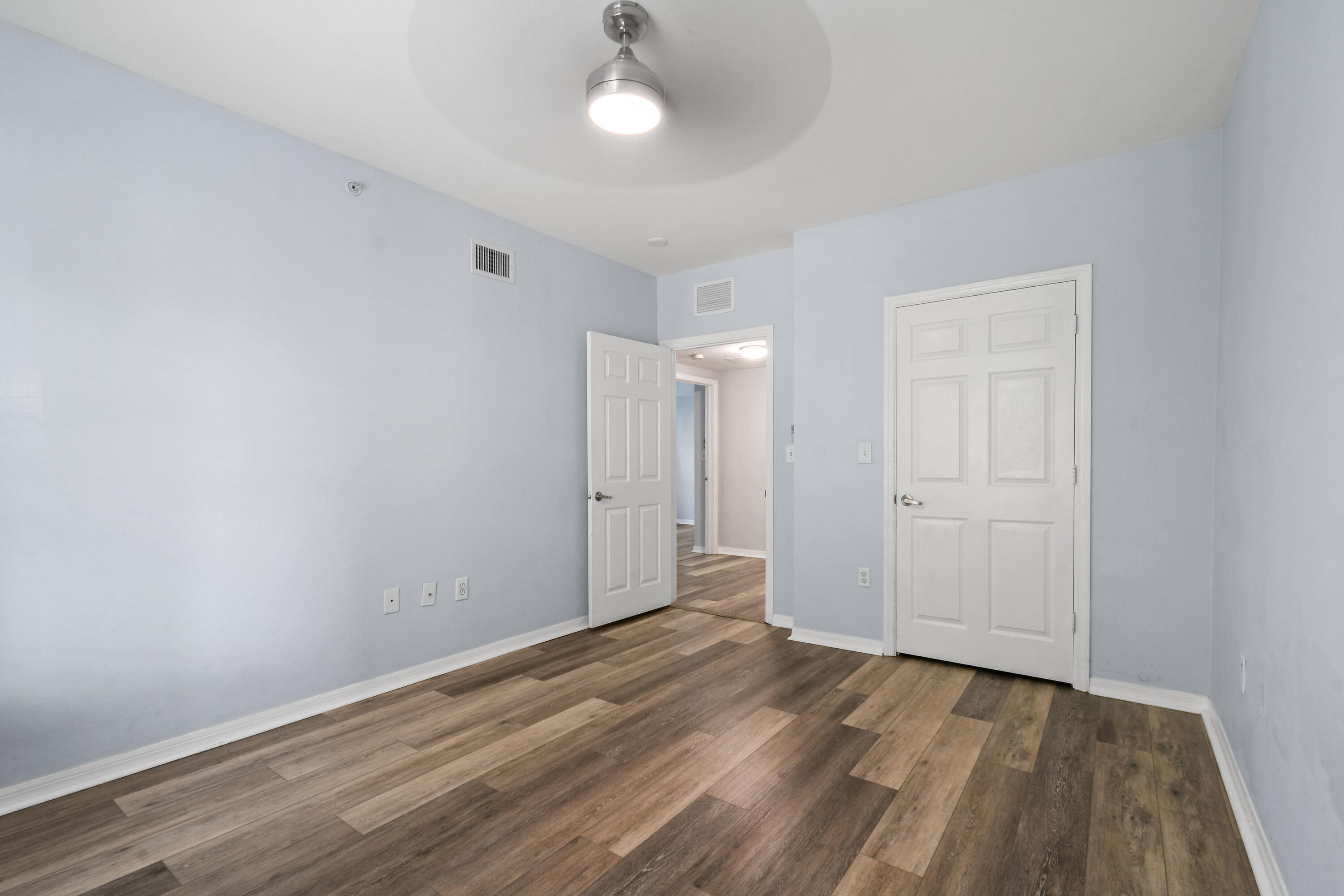 6565 Emerald Dunes Drive 108