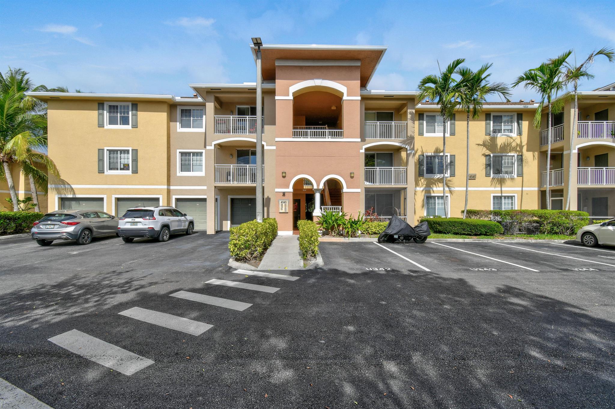 6565 Emerald Dunes Drive 108