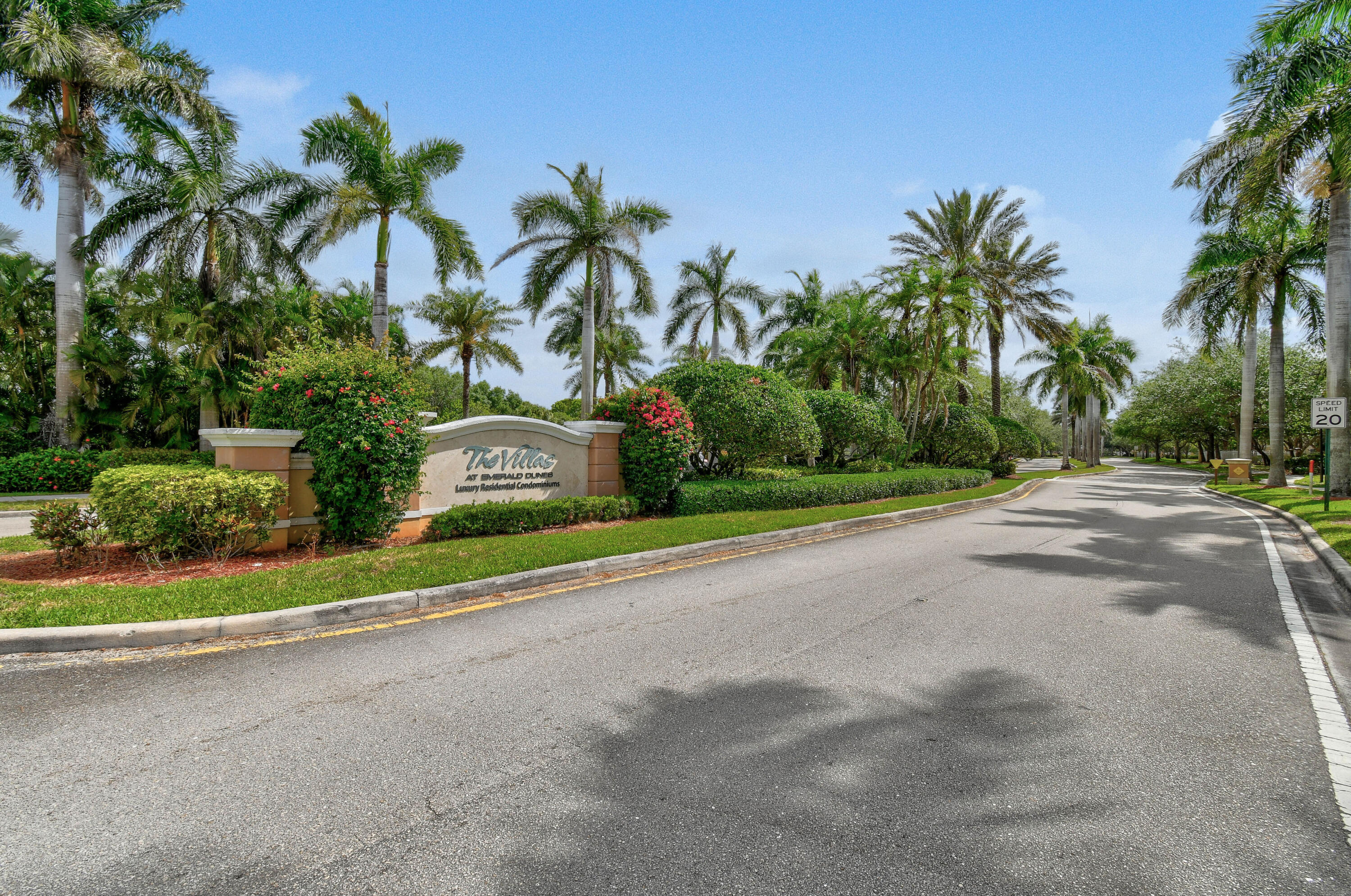 6565 Emerald Dunes Drive 108