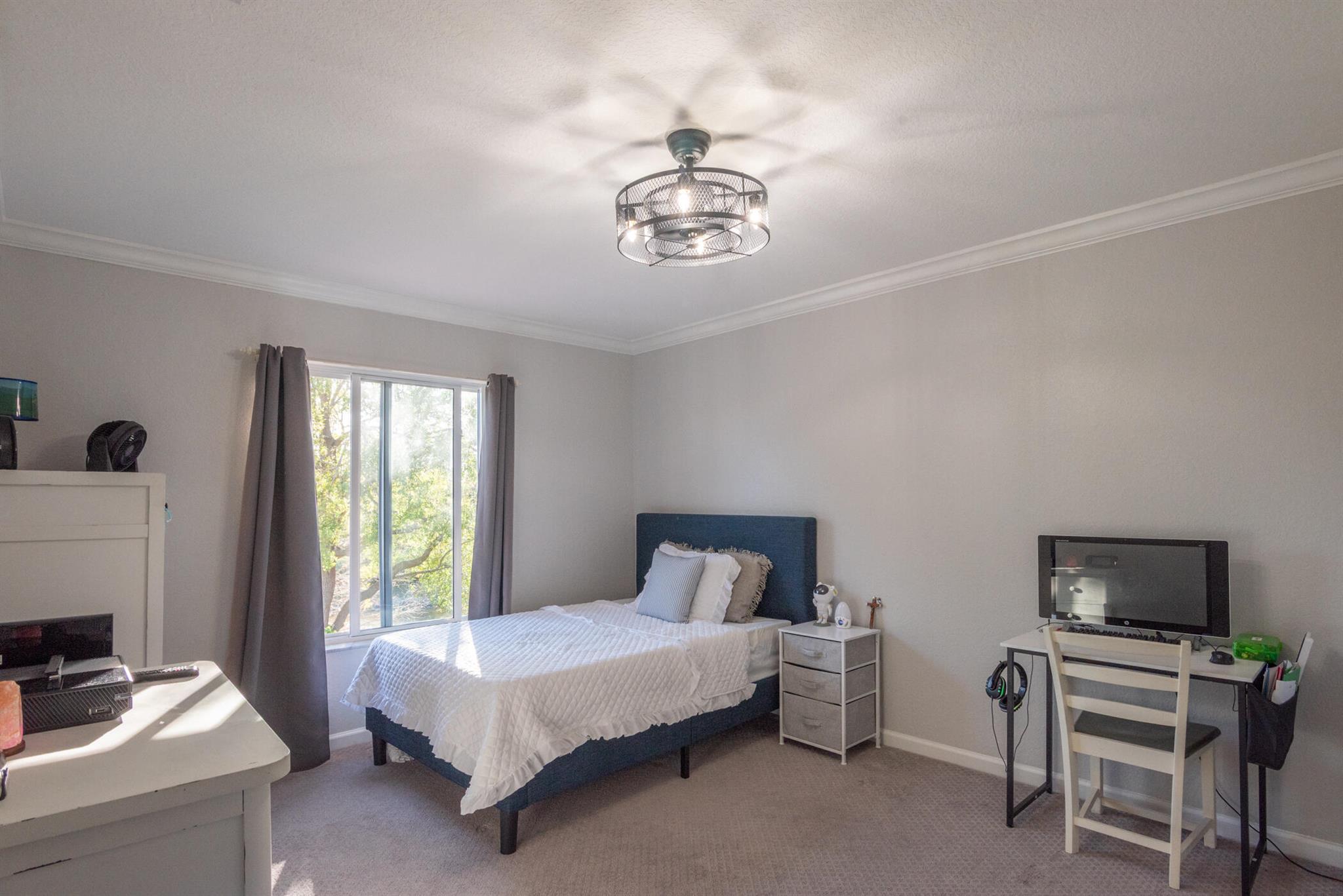 5978 SW Bald Eagle Drive