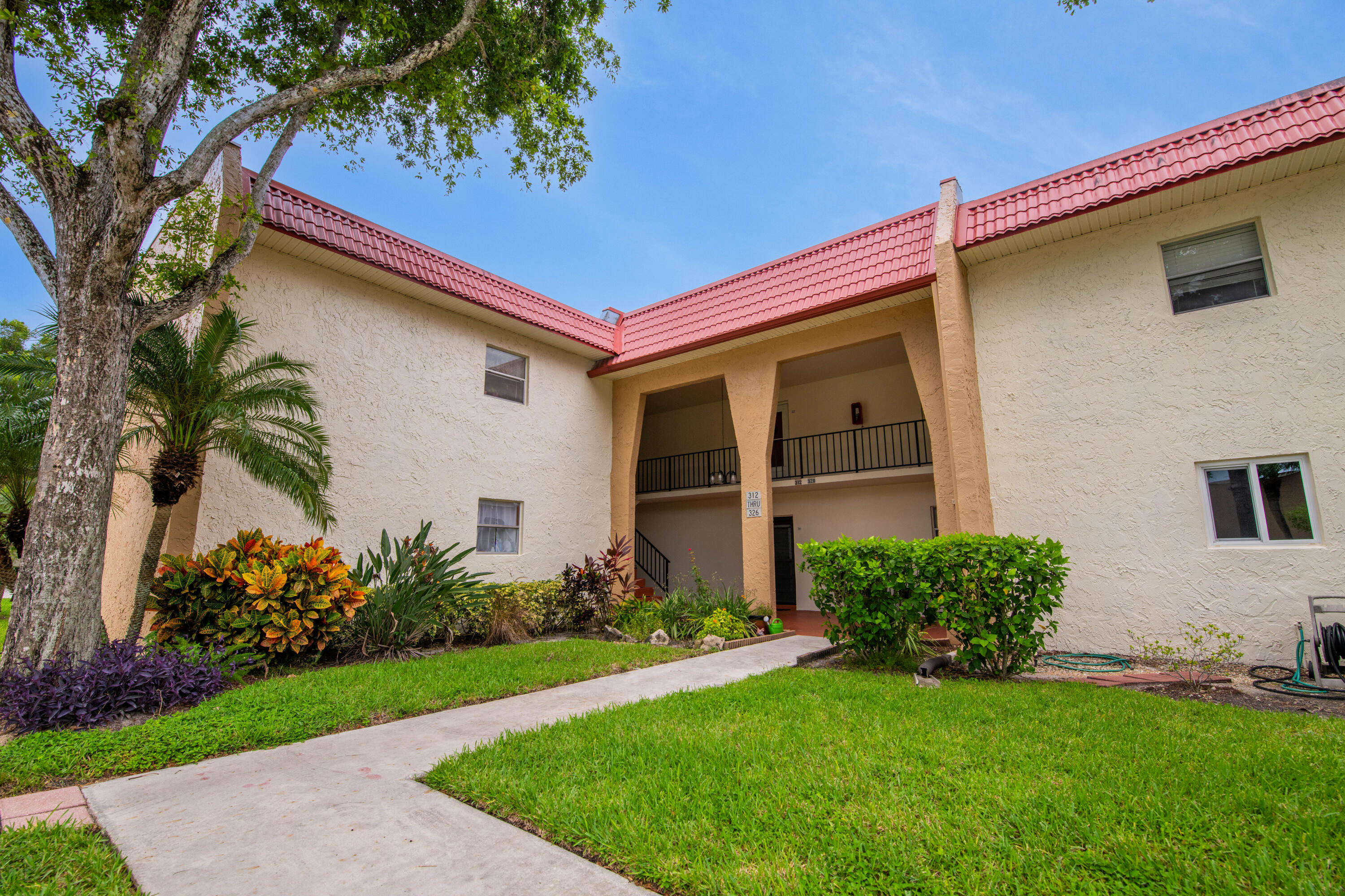 316 Lake Dora Drive