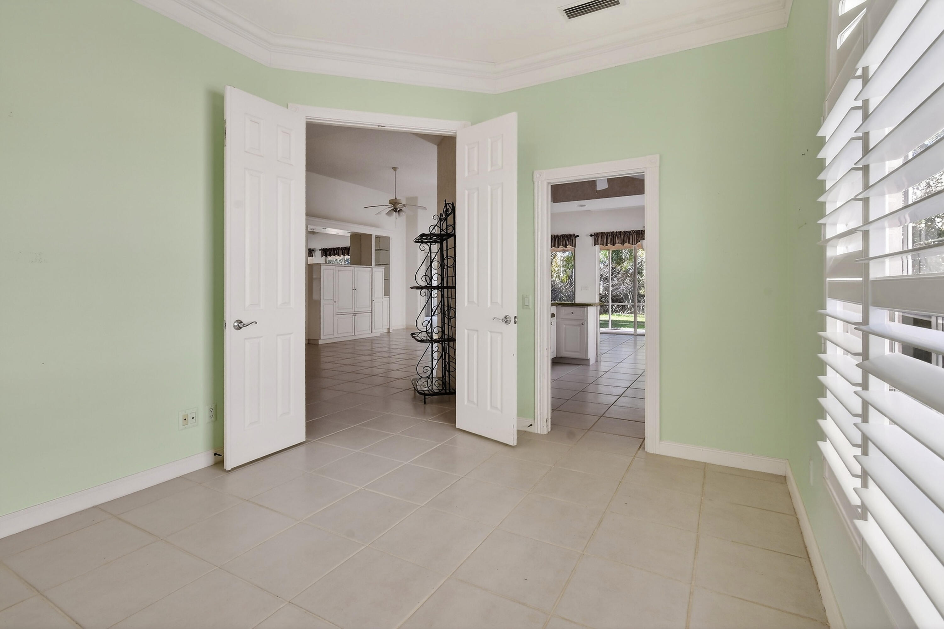 8892 SE Eldorado Way