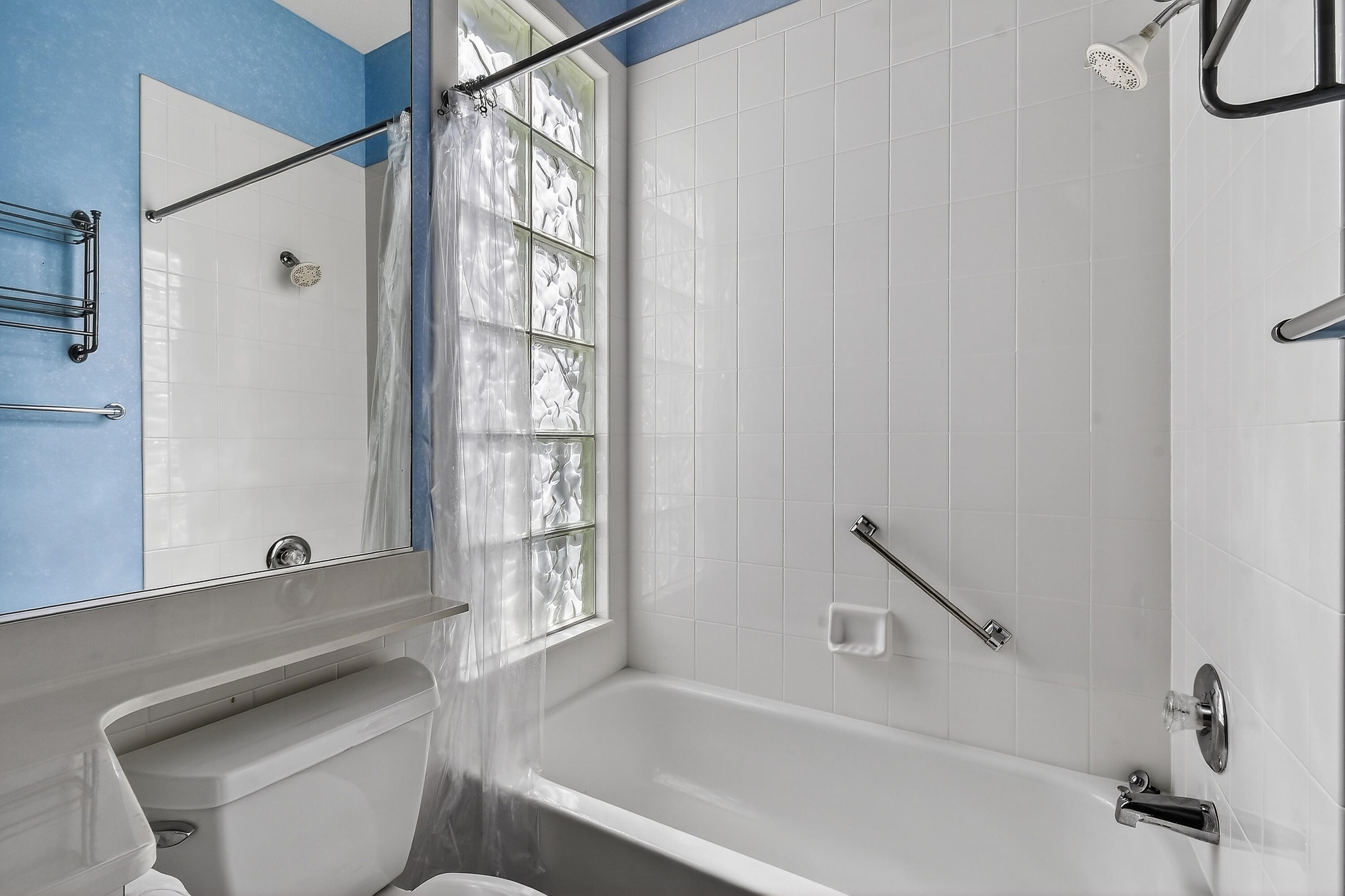 8892 SE Eldorado Way