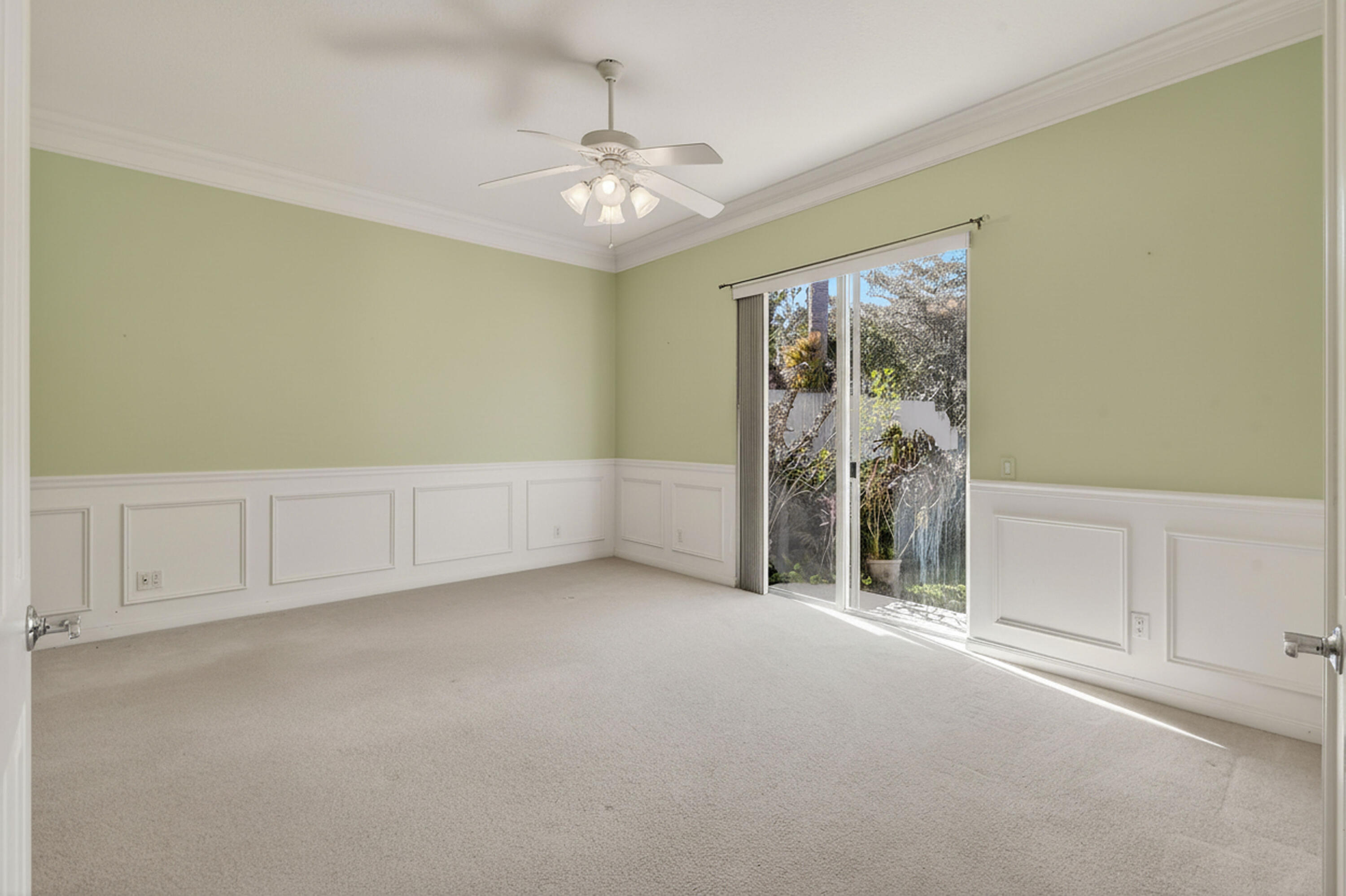 8892 SE Eldorado Way