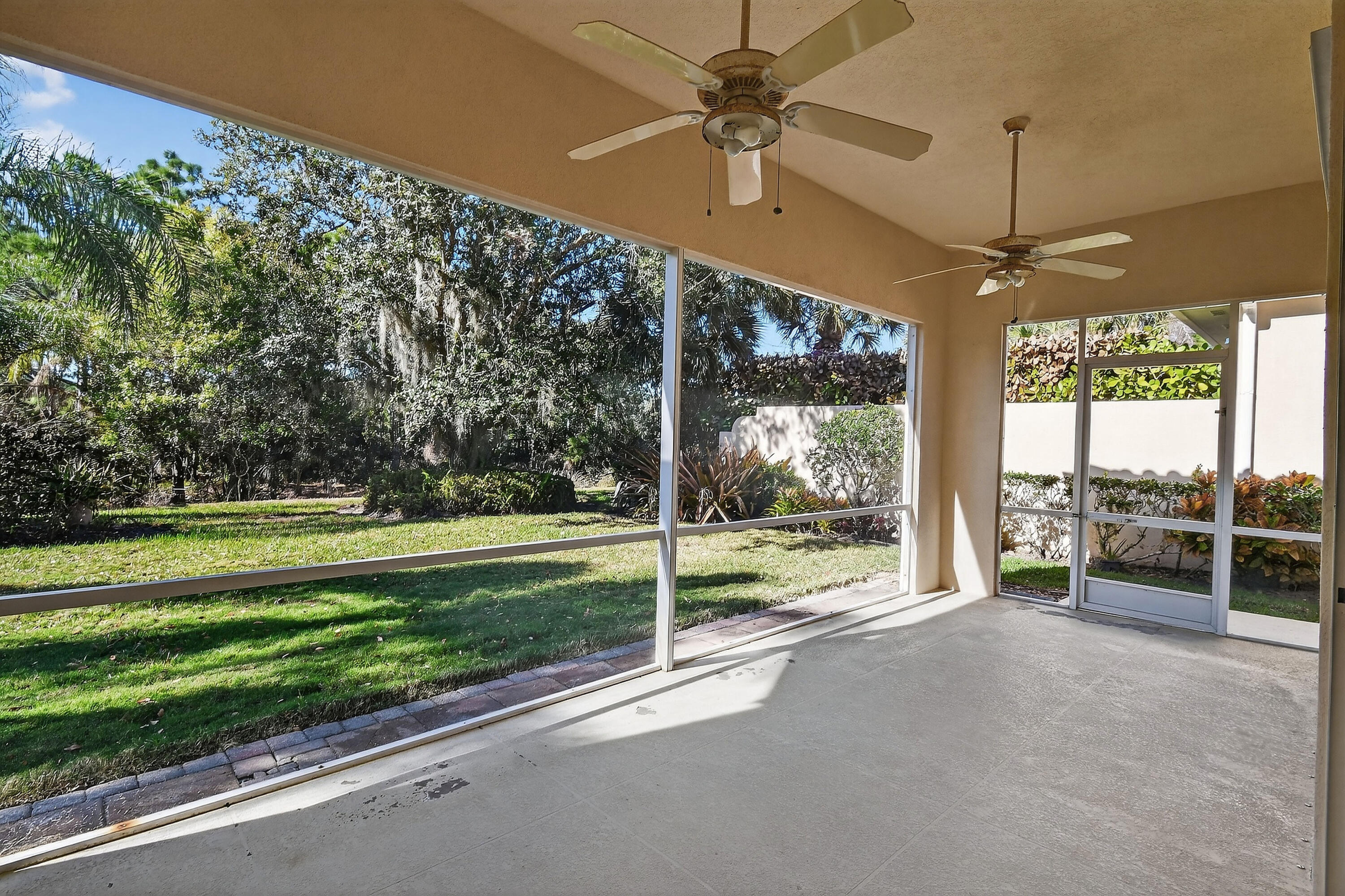 8892 SE Eldorado Way